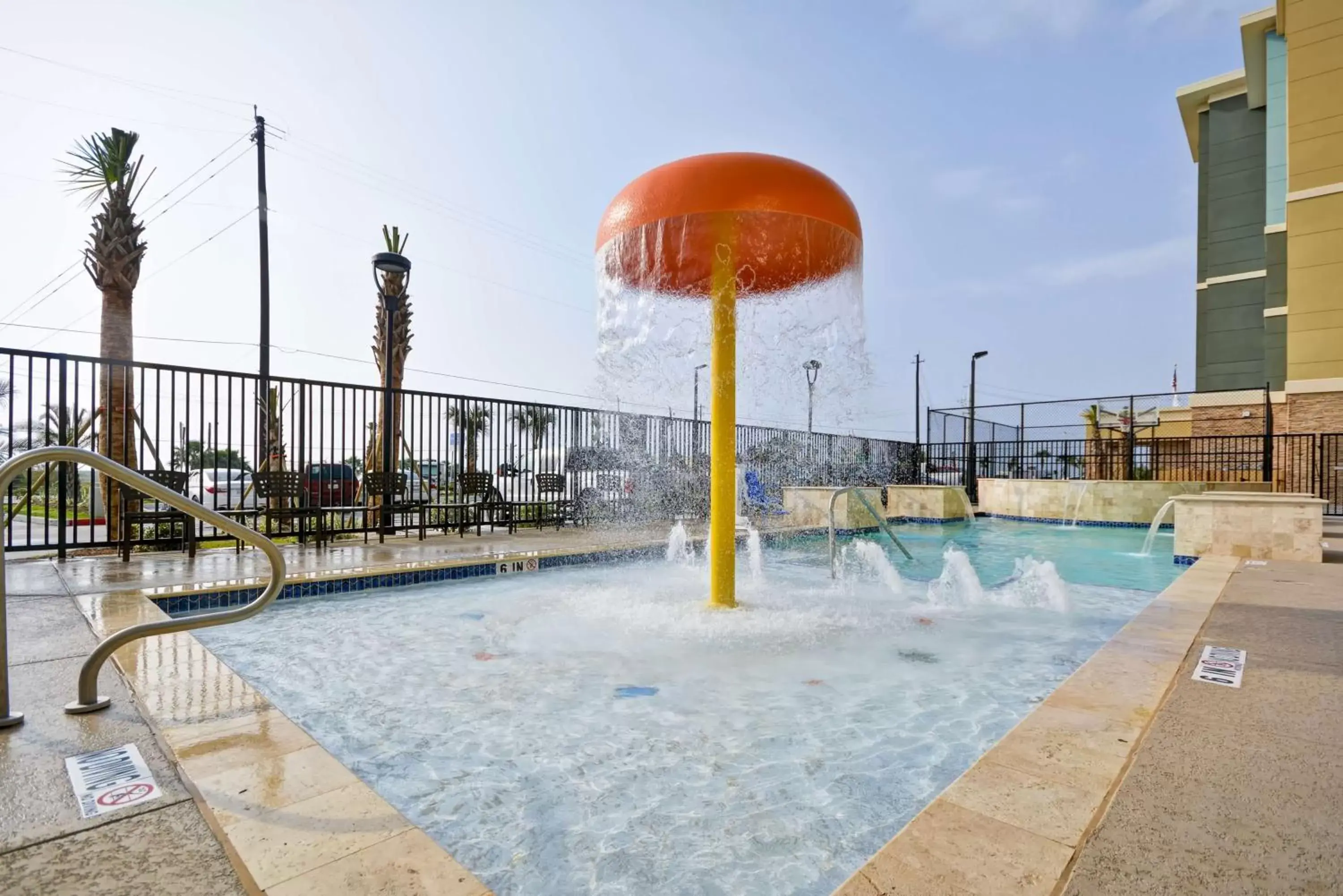Pool view, Swimming Pool in Homewood Suites By Hilton Galveston