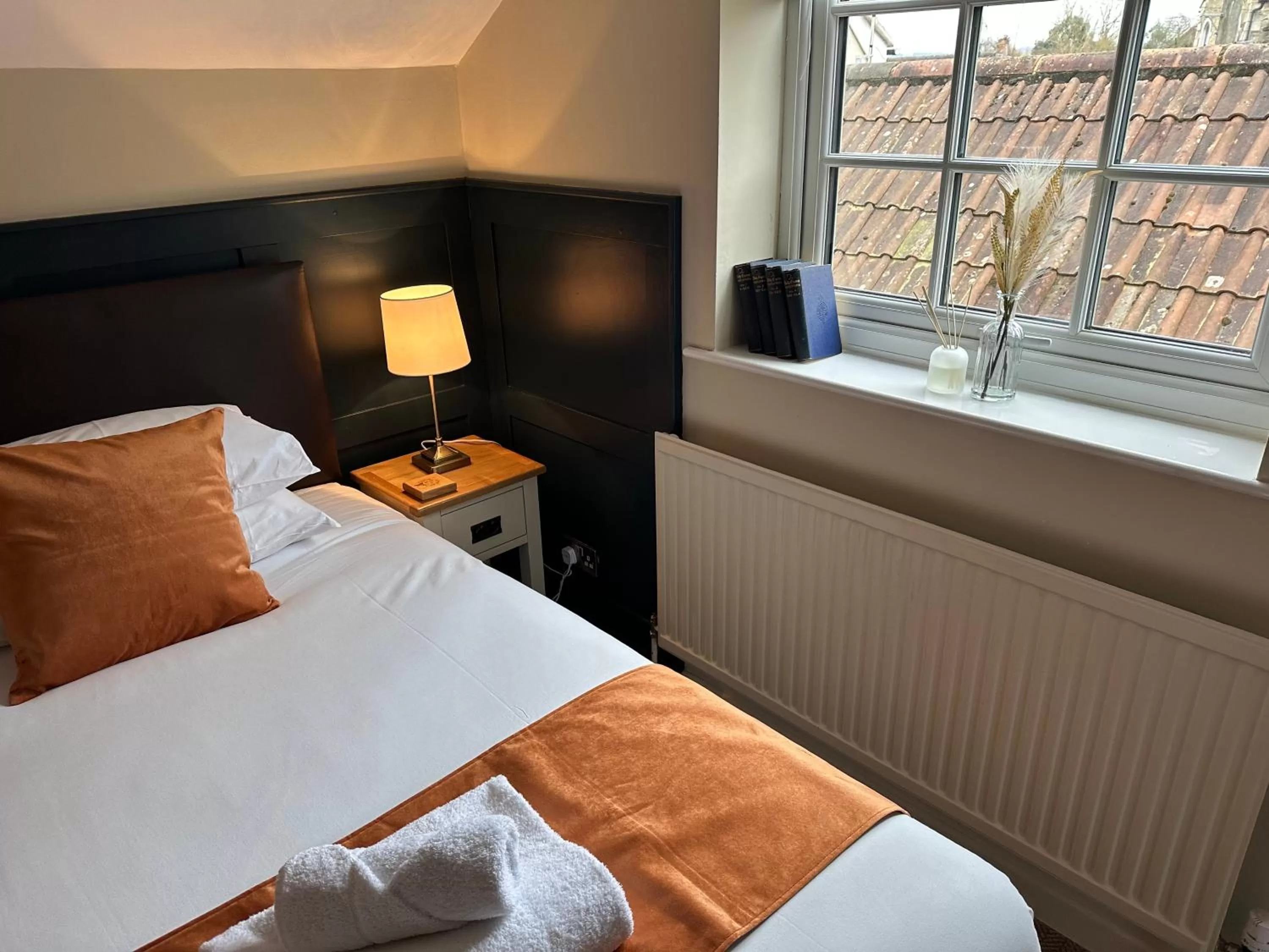 Bed in Full Moon Inn Rudge