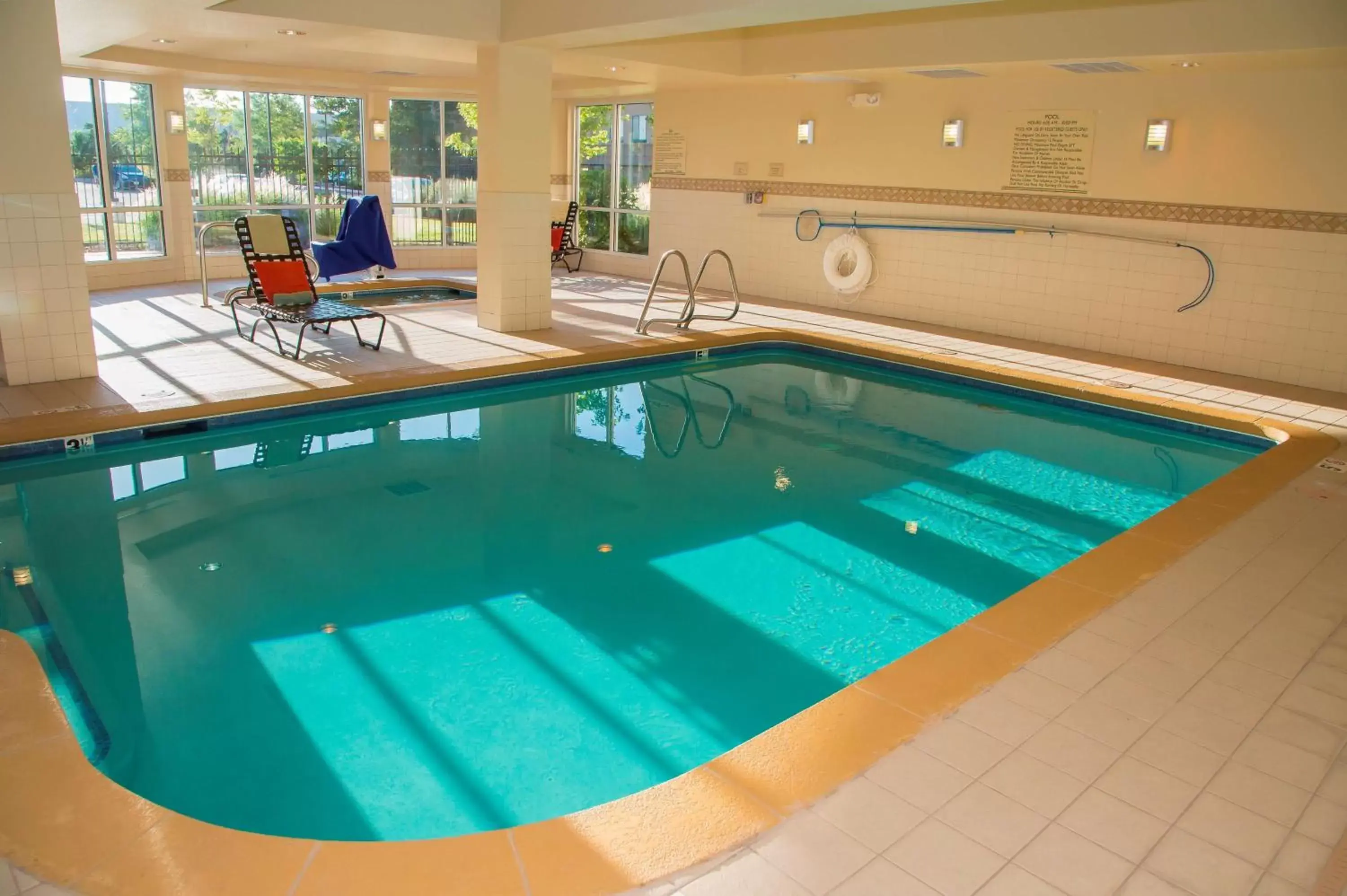 Swimming Pool in Hilton Garden Inn Colorado Springs Airport