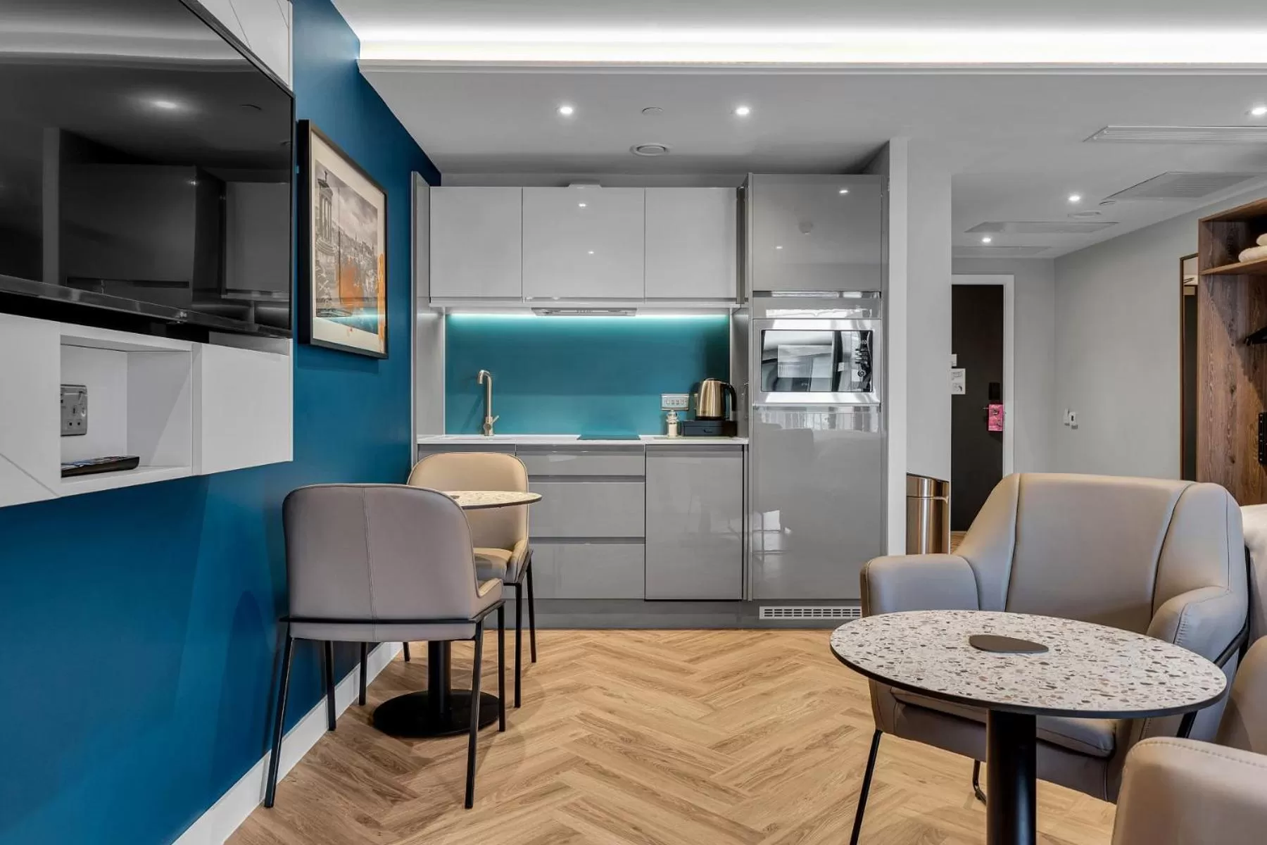 Bedroom in Roomzzz Edinburgh