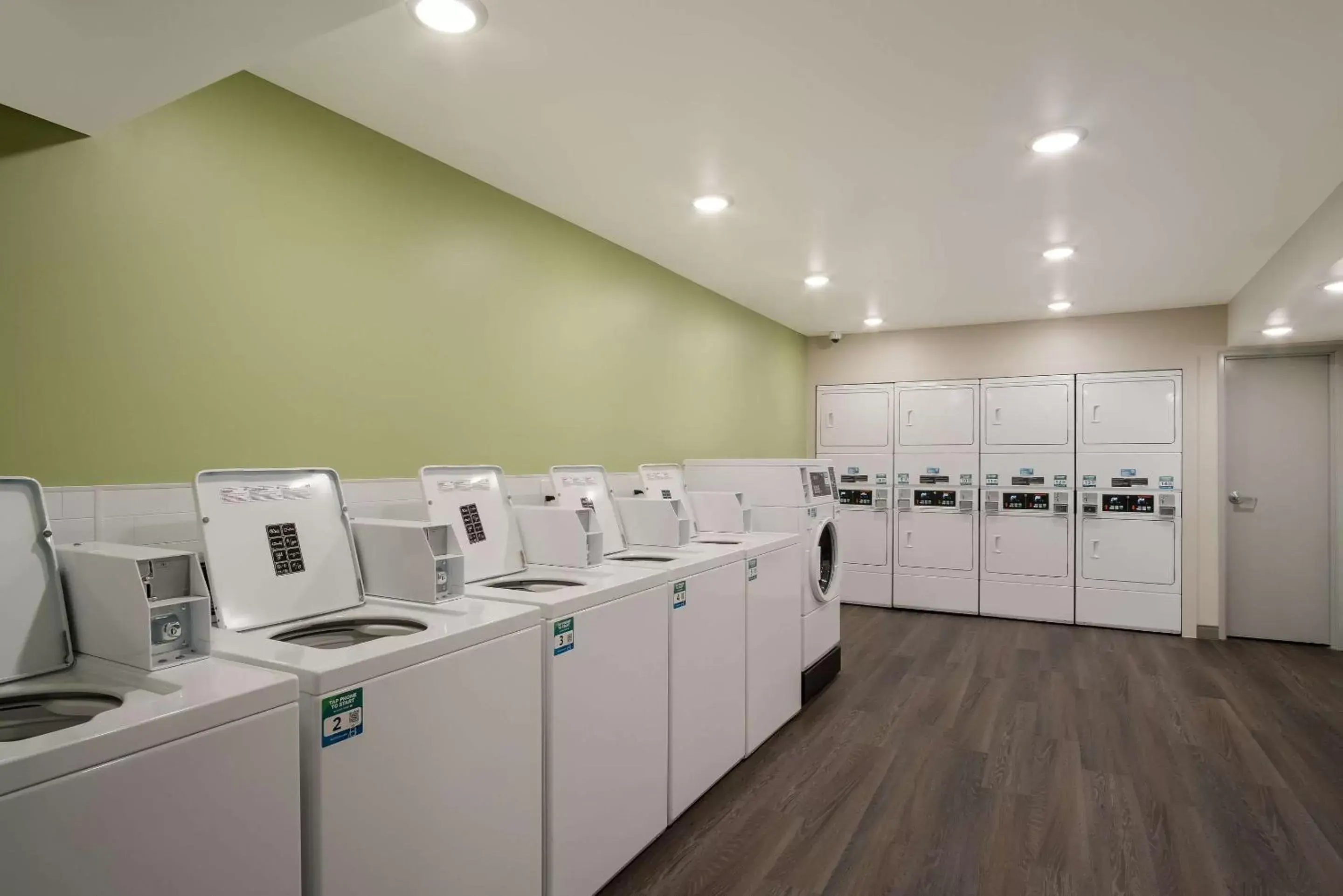 laundry, Kitchen/Kitchenette in WoodSpring Suites Grand Rapids Kentwood