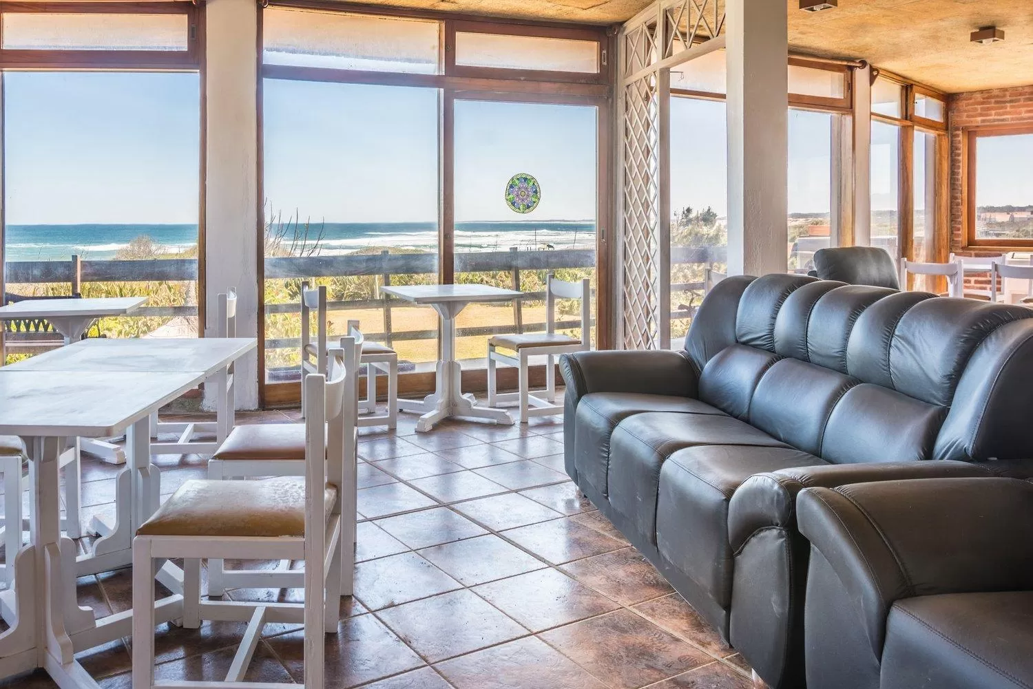Living room in Portobello Suites Hotel