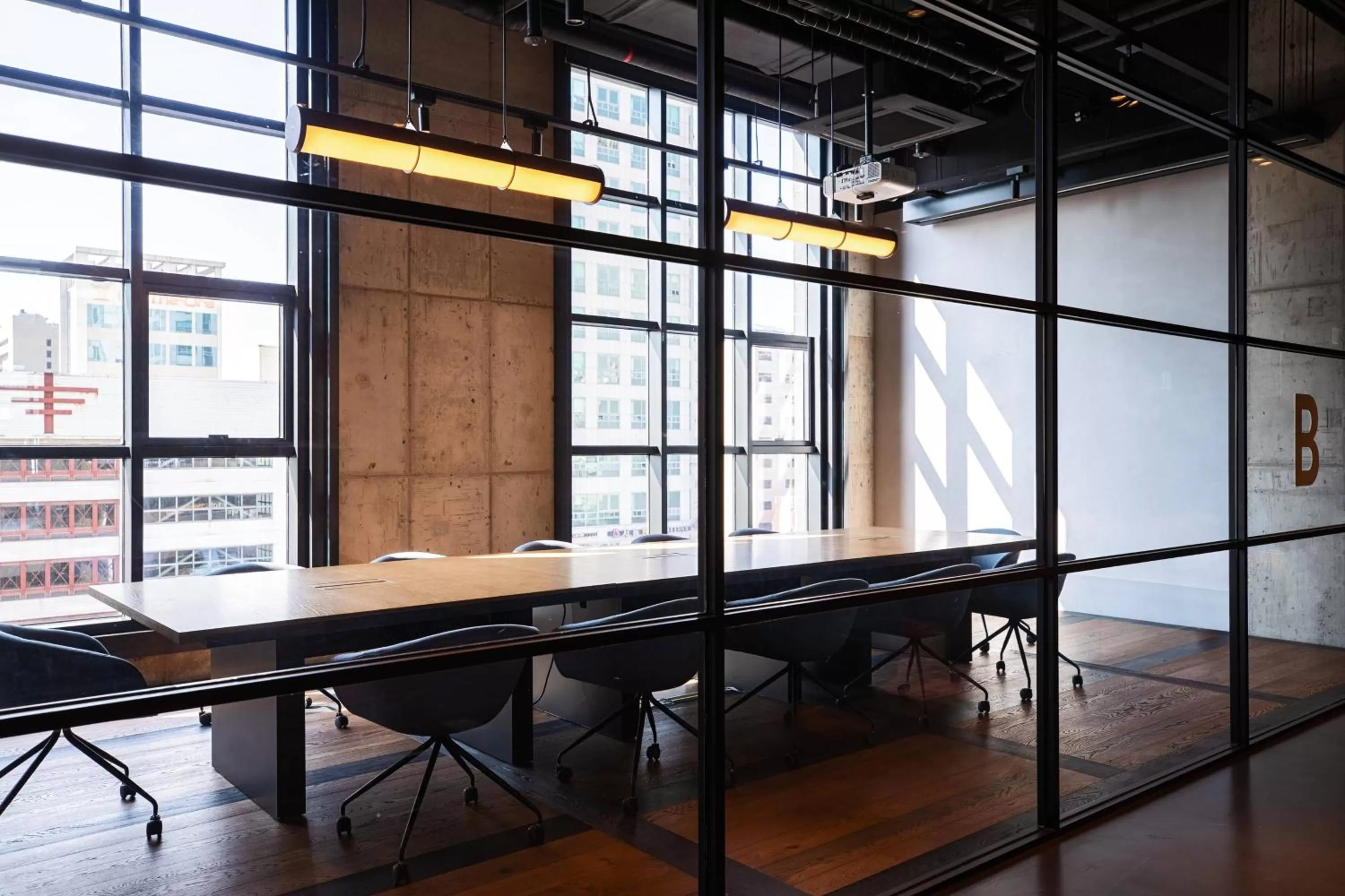 Meeting/conference room in RYSE, Autograph Collection