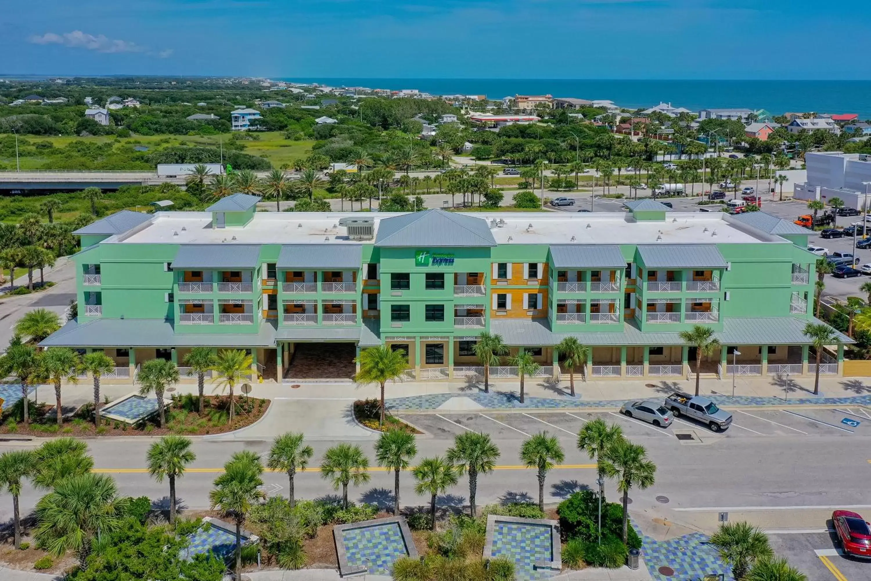 Property building, Bird's-eye View in Holiday Inn Express St. Augustine - Vilano Beach, an IHG Hotel