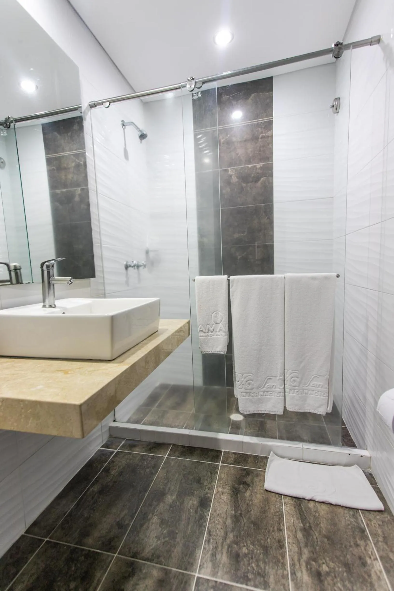 Double Room in Hotel San Juan Internacional