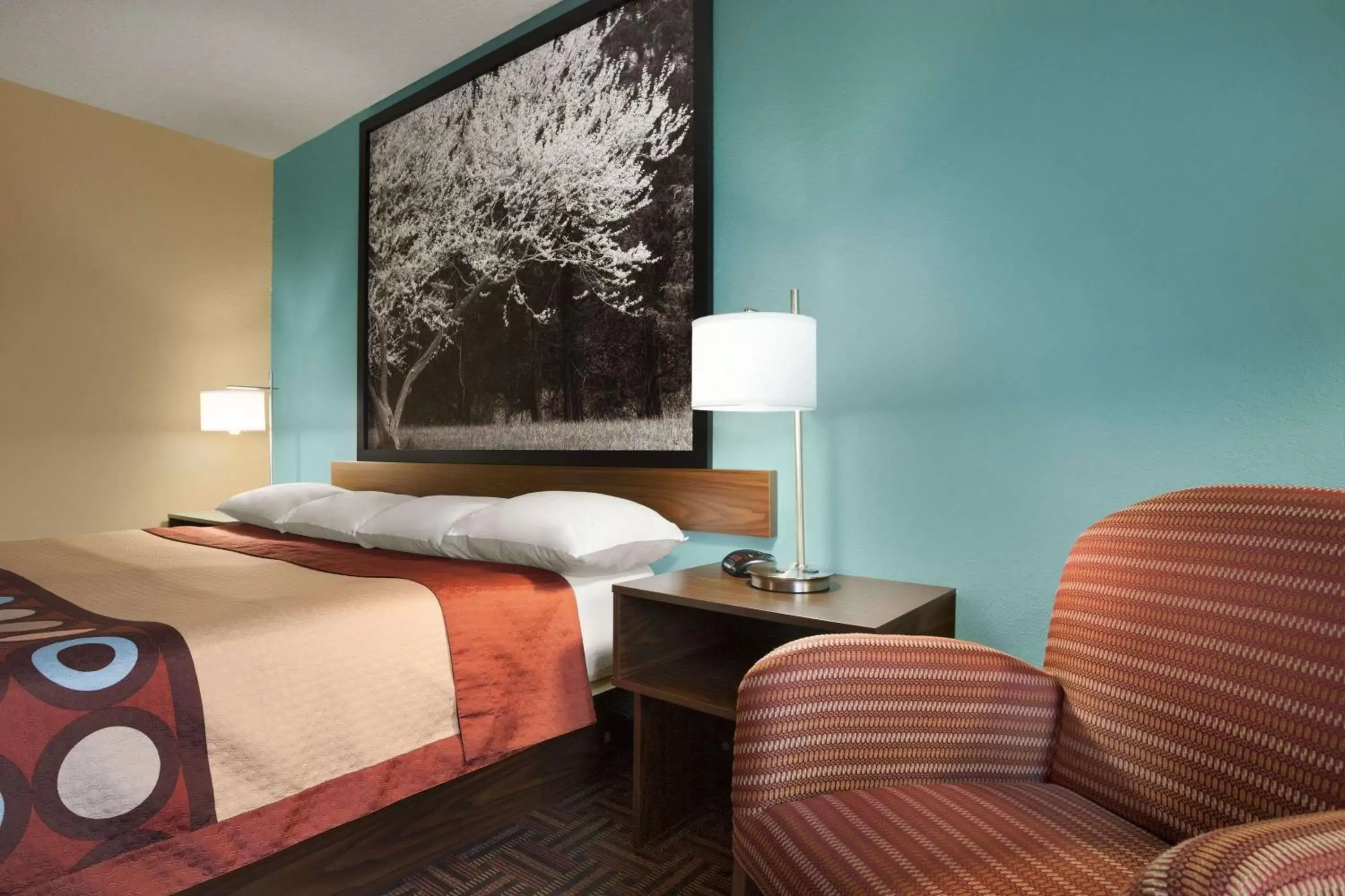 Photo of the whole room, Bed in Super 8 by Wyndham Marion Photo of the whole room, Bed in Super 8 by Wyndham Marion