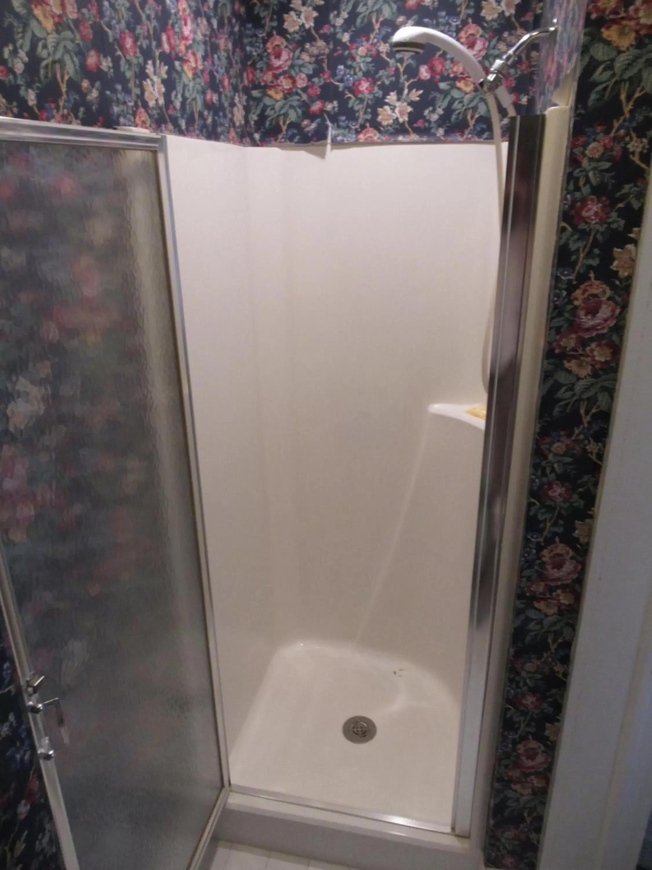 Shower, Bathroom in Carrier Houses Bed & Breakfast