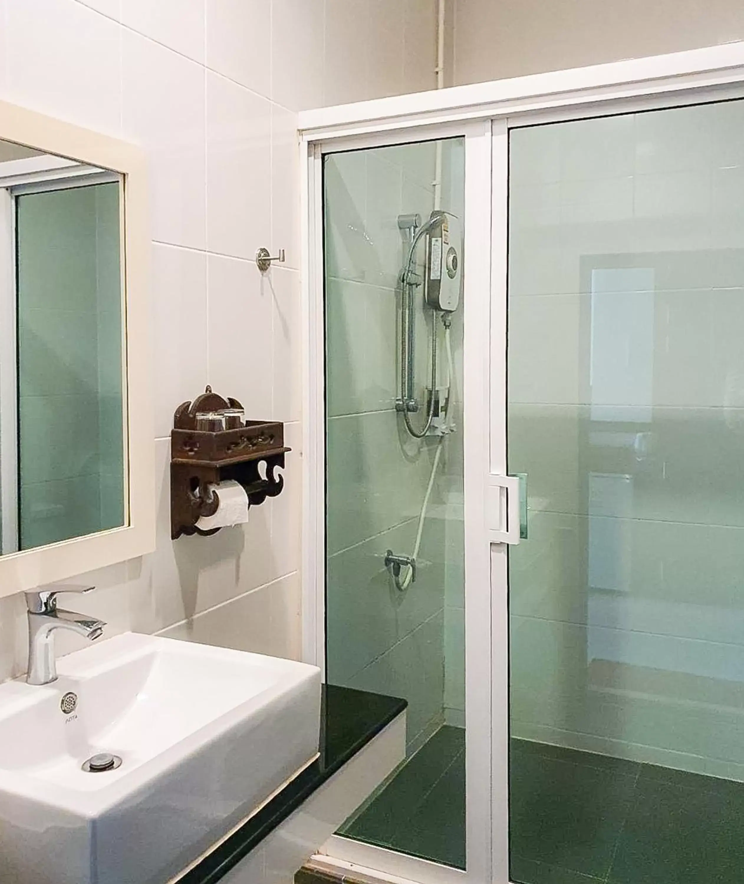 Bathroom in Phornpailin Riverside Resort
