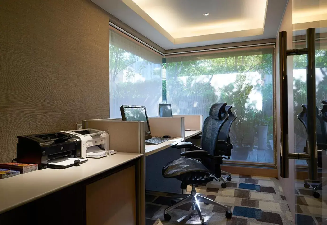 Business facilities in Park Taipei Hotel