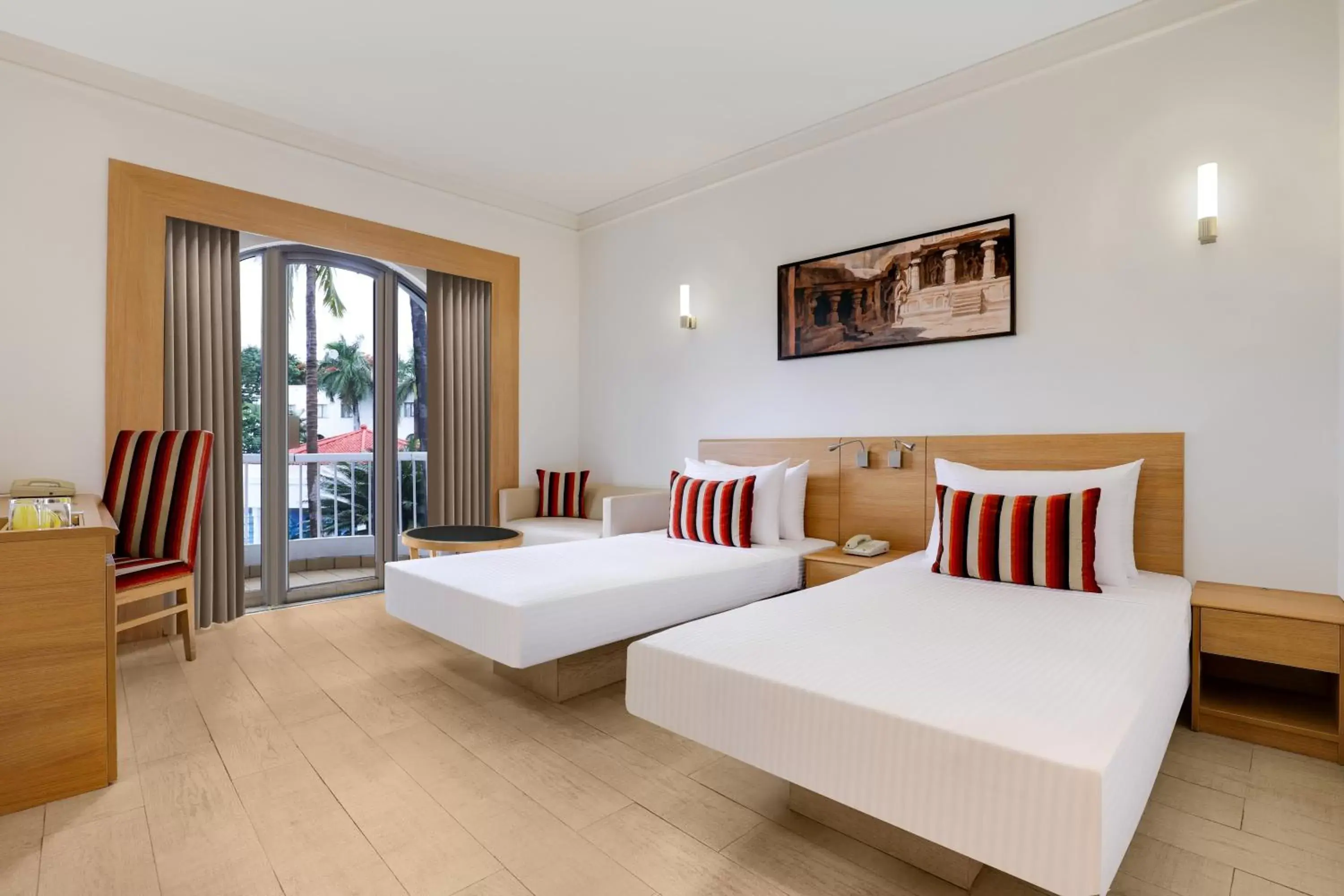 Bedroom in Lemon Tree Hotel, Aurangabad