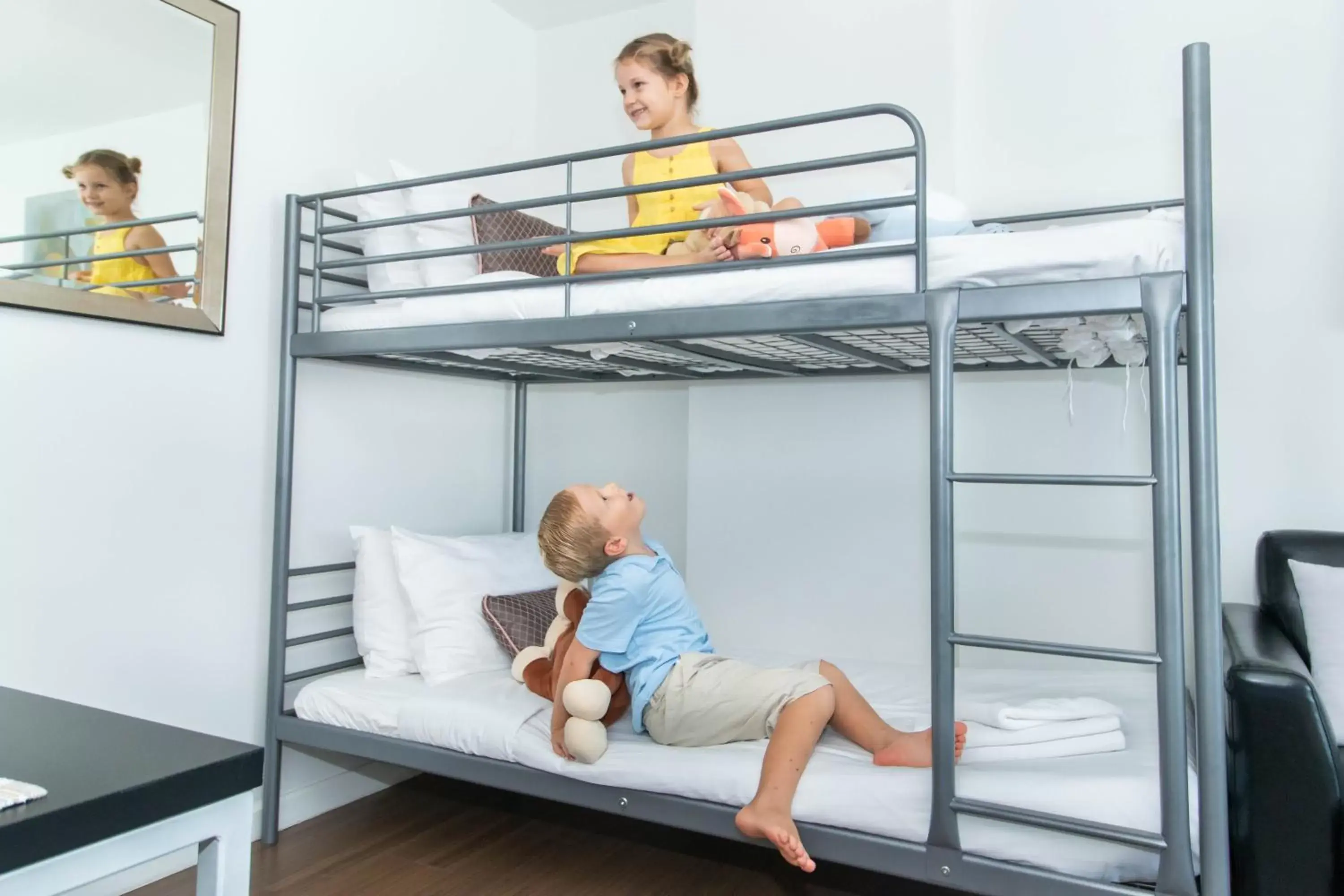 Bunk Bed in First Choice Suites SHA Plus Extra