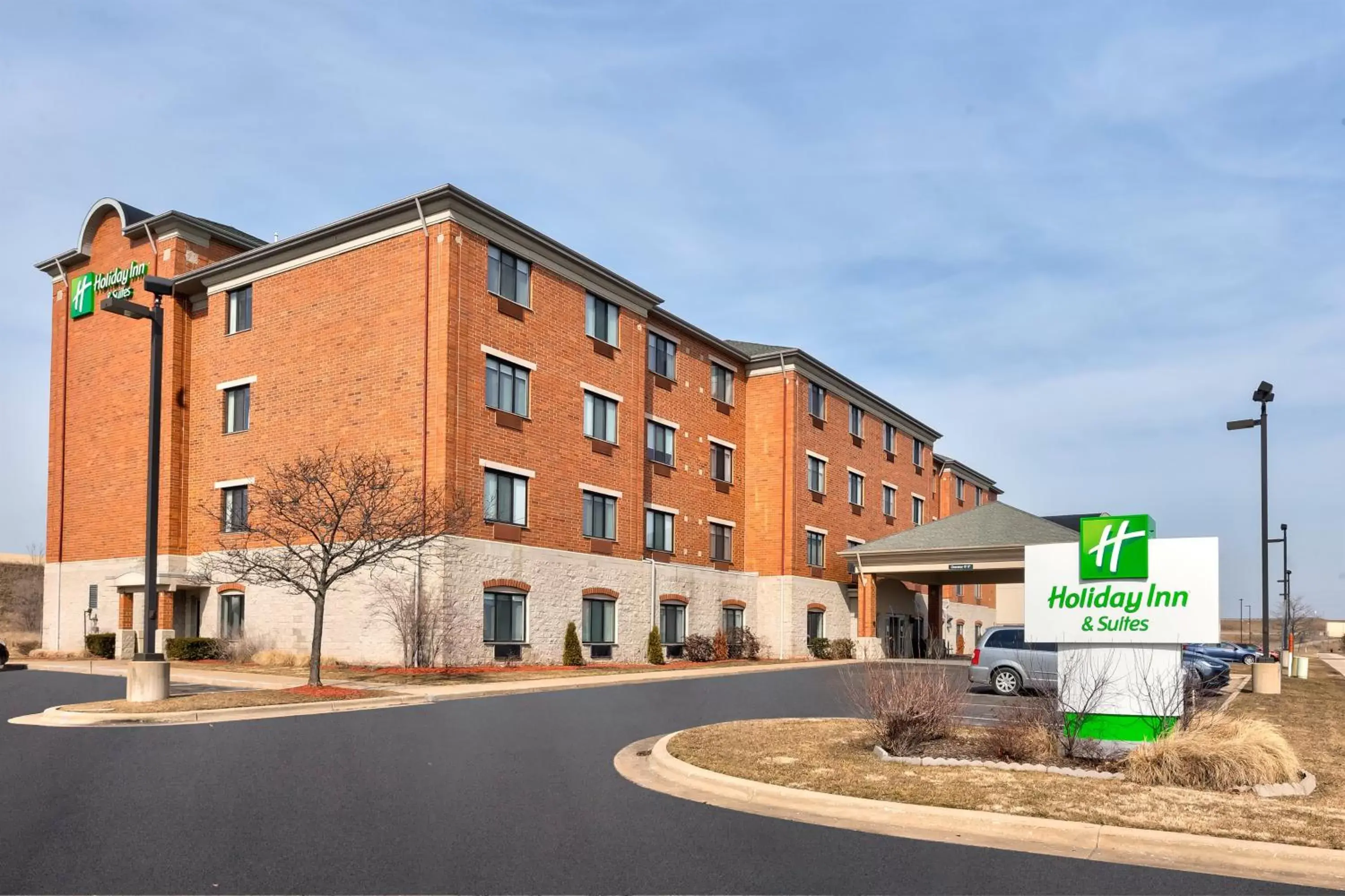 Property Building in Holiday Inn Grand Rapids - South, an IHG Hotel