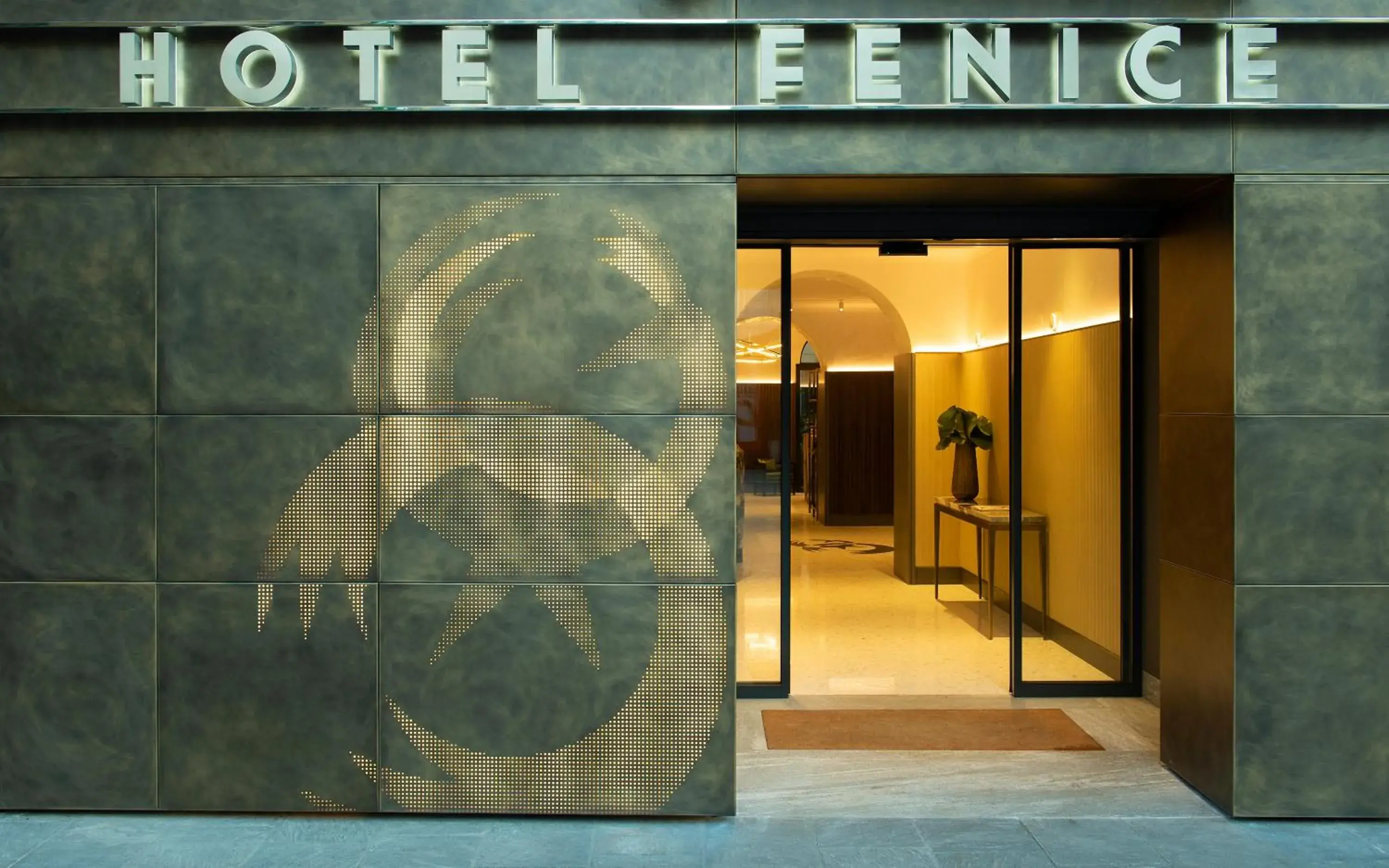 Facade/entrance in Hotel Fenice