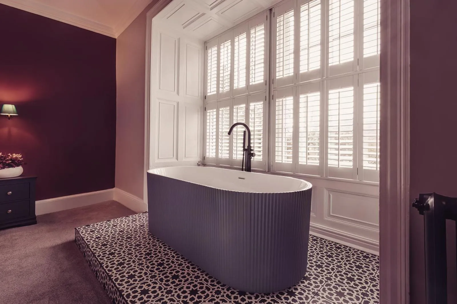 Bath in Tweedies Bar and Lodge