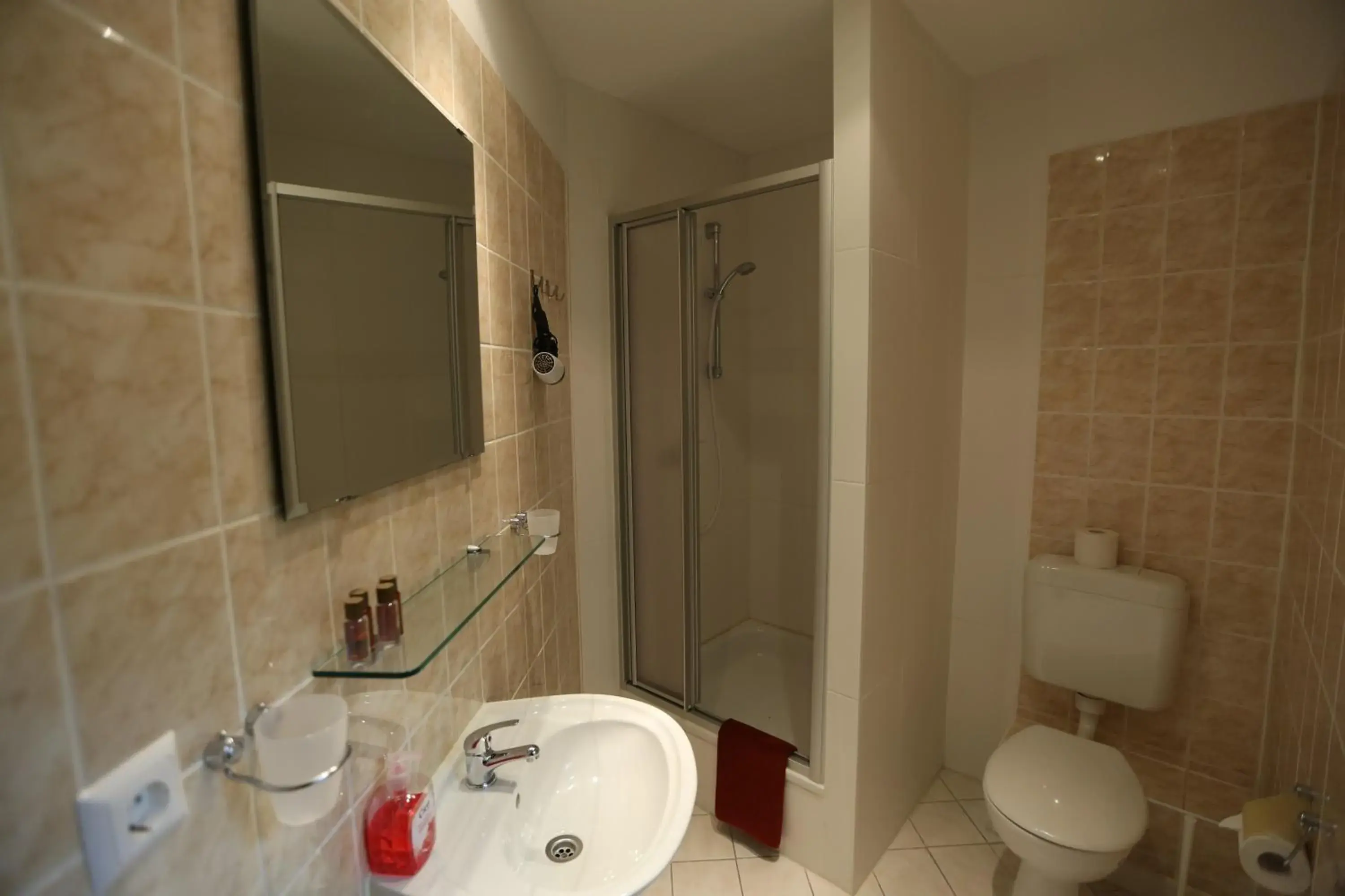 Photo of the whole room, Bathroom in Hotel AI Konigshof