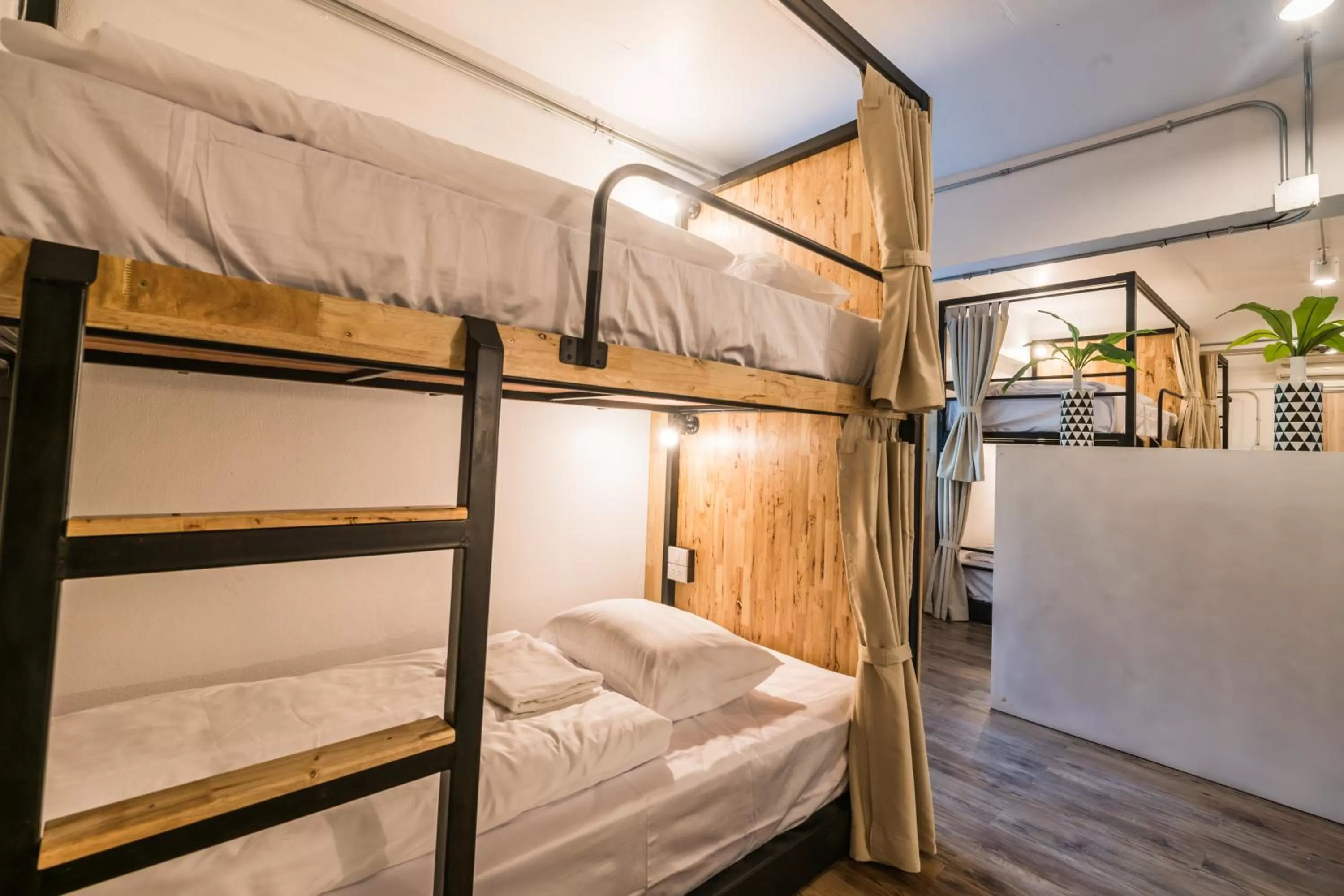 Bunk Bed in Your Space Hotel Prasingh