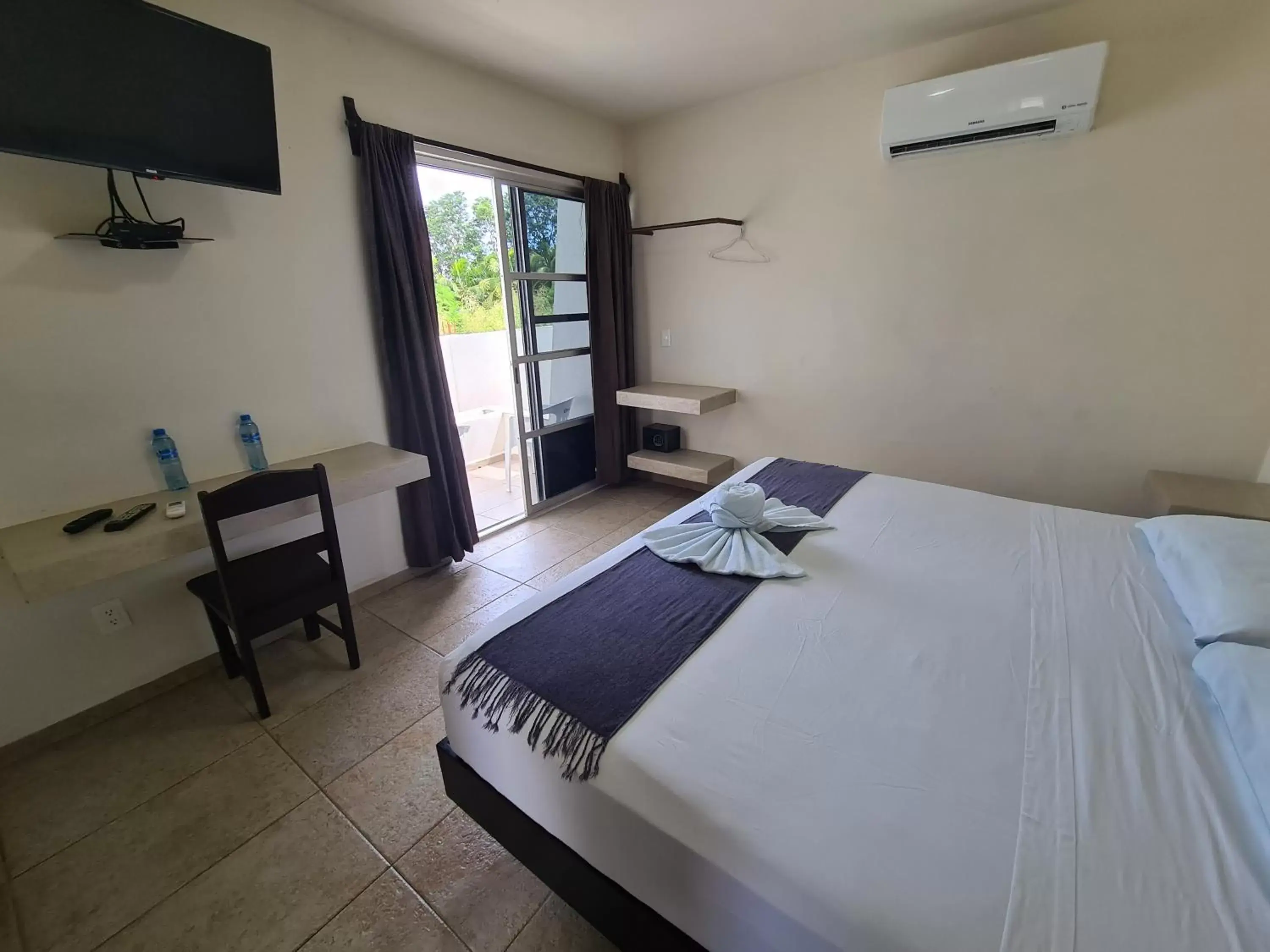 Bed in Hotel Vista Laguna Bacalar