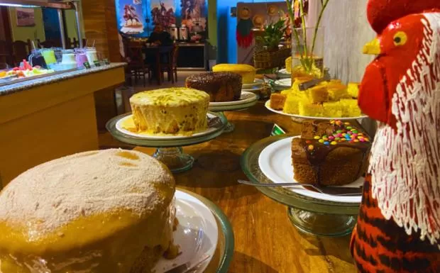 Restaurant/places to eat in Pousada Jovimar