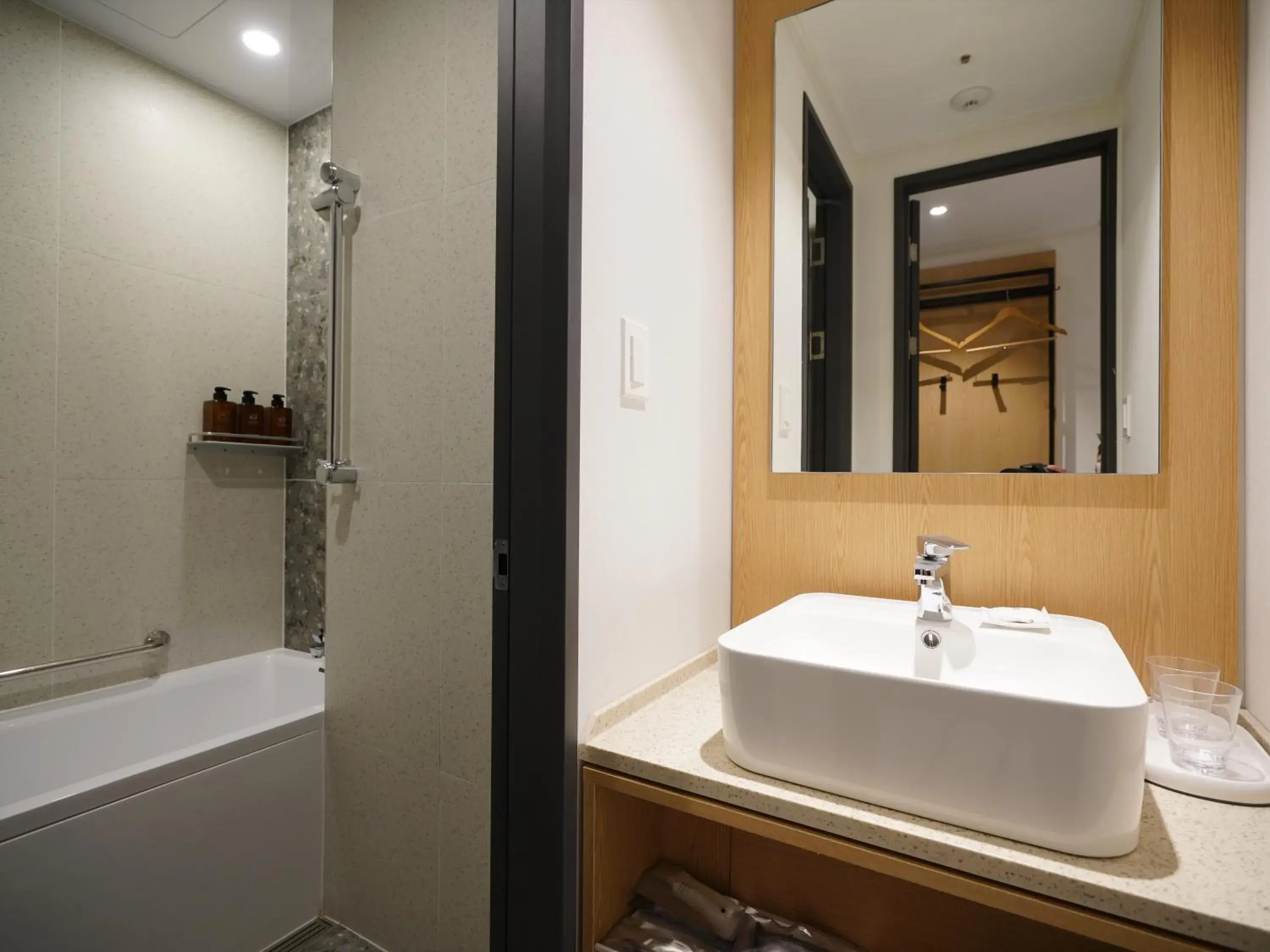 Bathroom in Henn na Hotel Seoul Myeongdong
