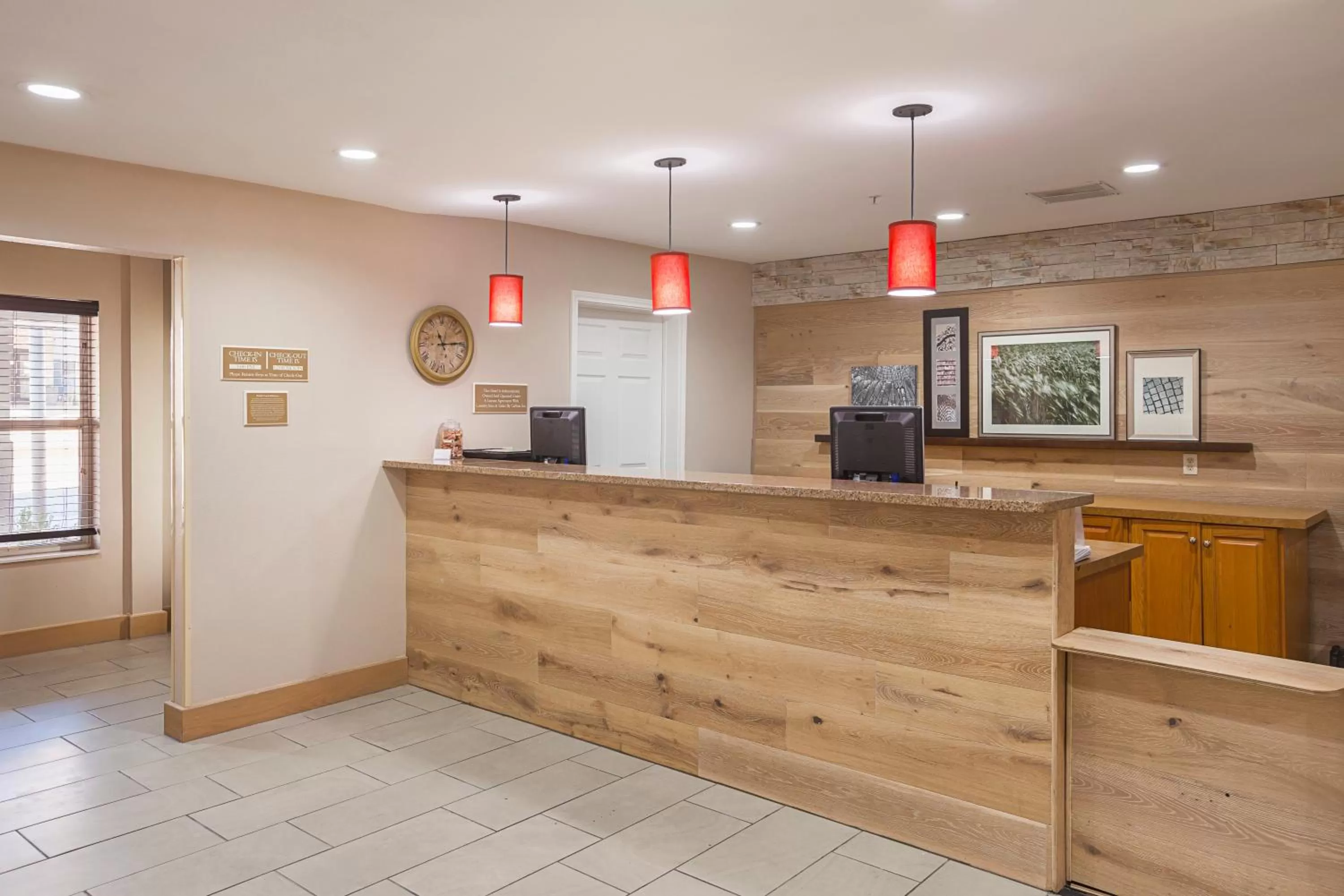 Lobby or reception in Country Inn & Suites by Radisson, Lewisville, TX