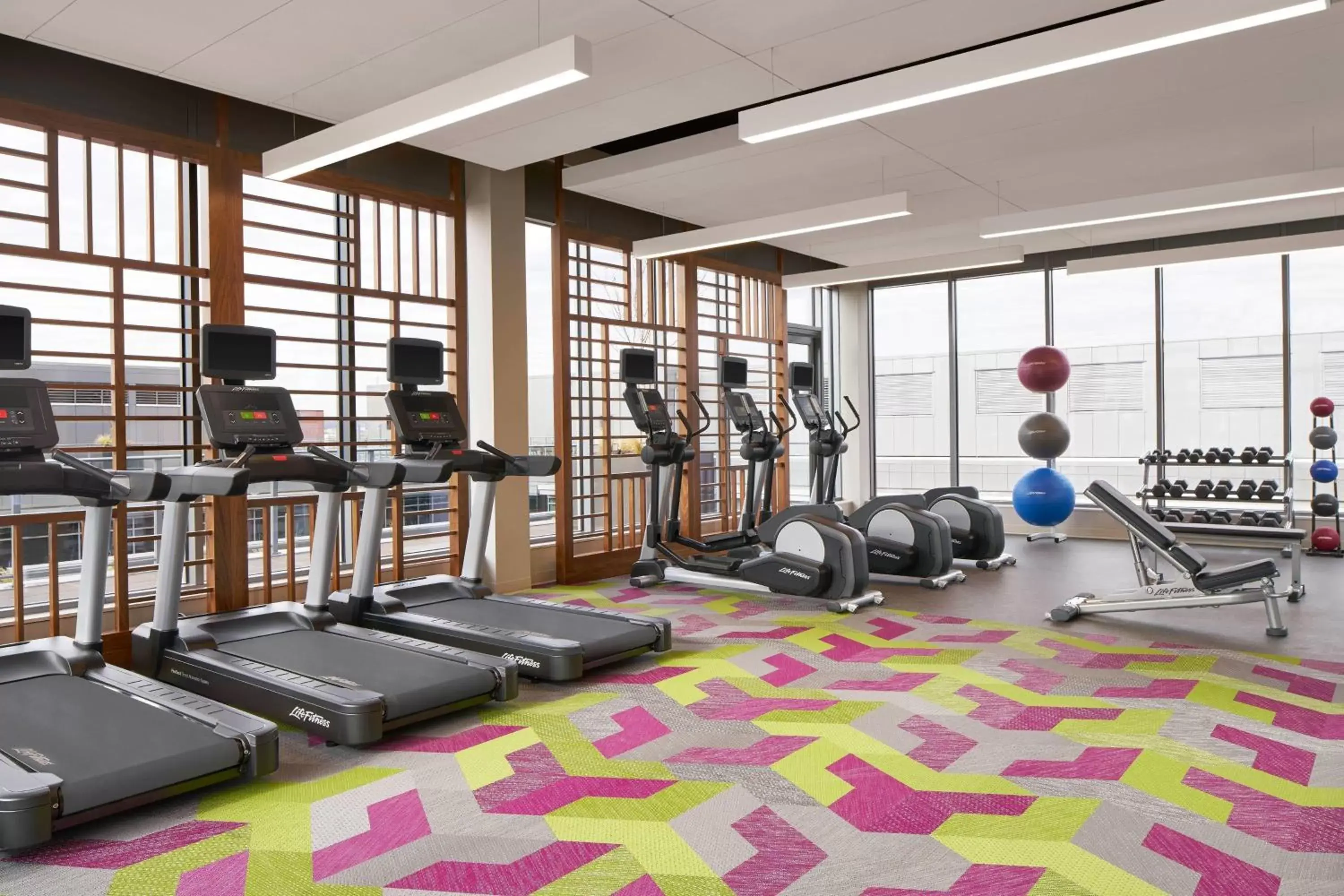 Fitness centre/facilities, Fitness Center/Facilities in Courtyard by Marriott Washington Downtown/Convention Center