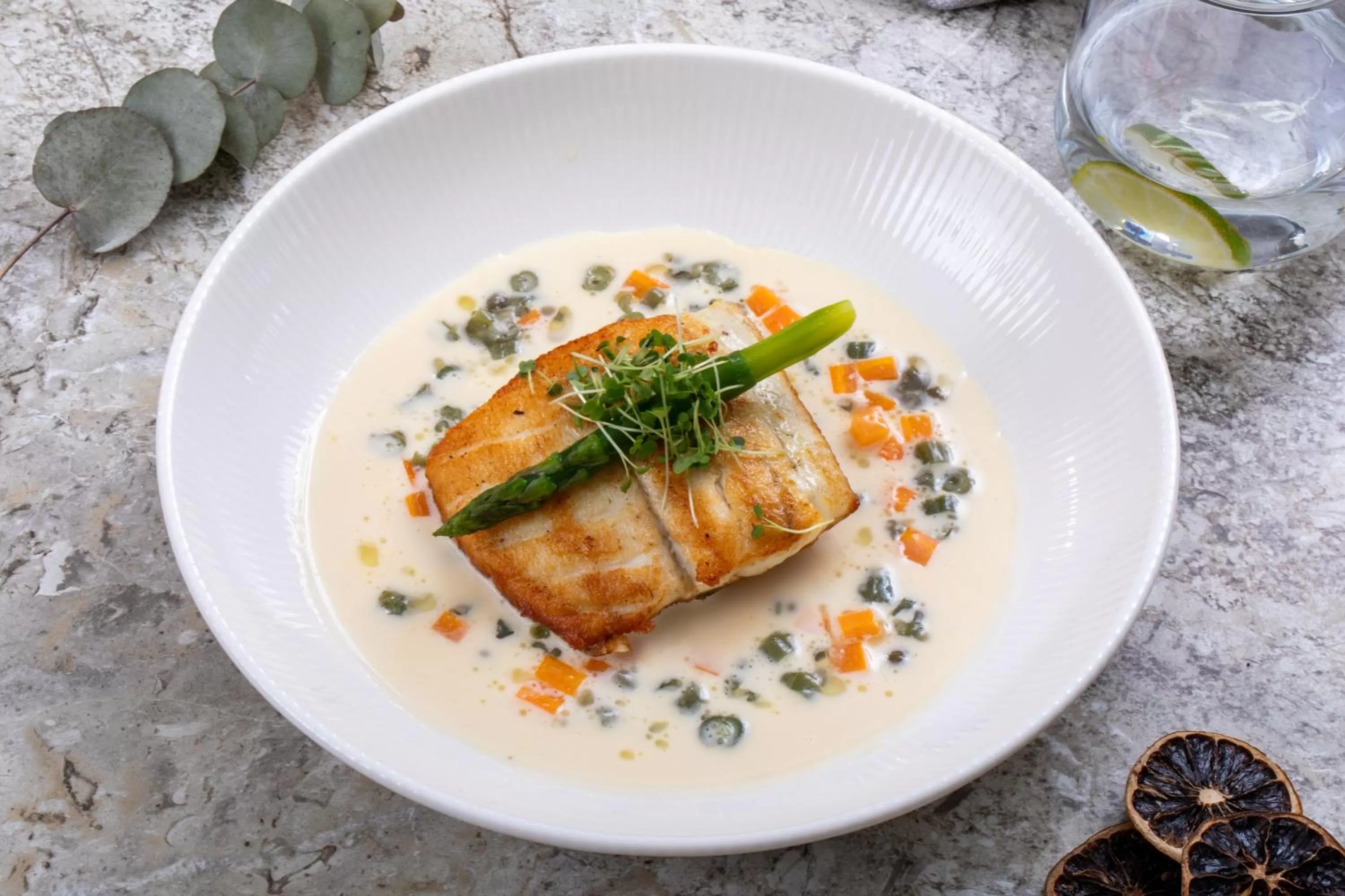 Food and drinks in Mula Hotel