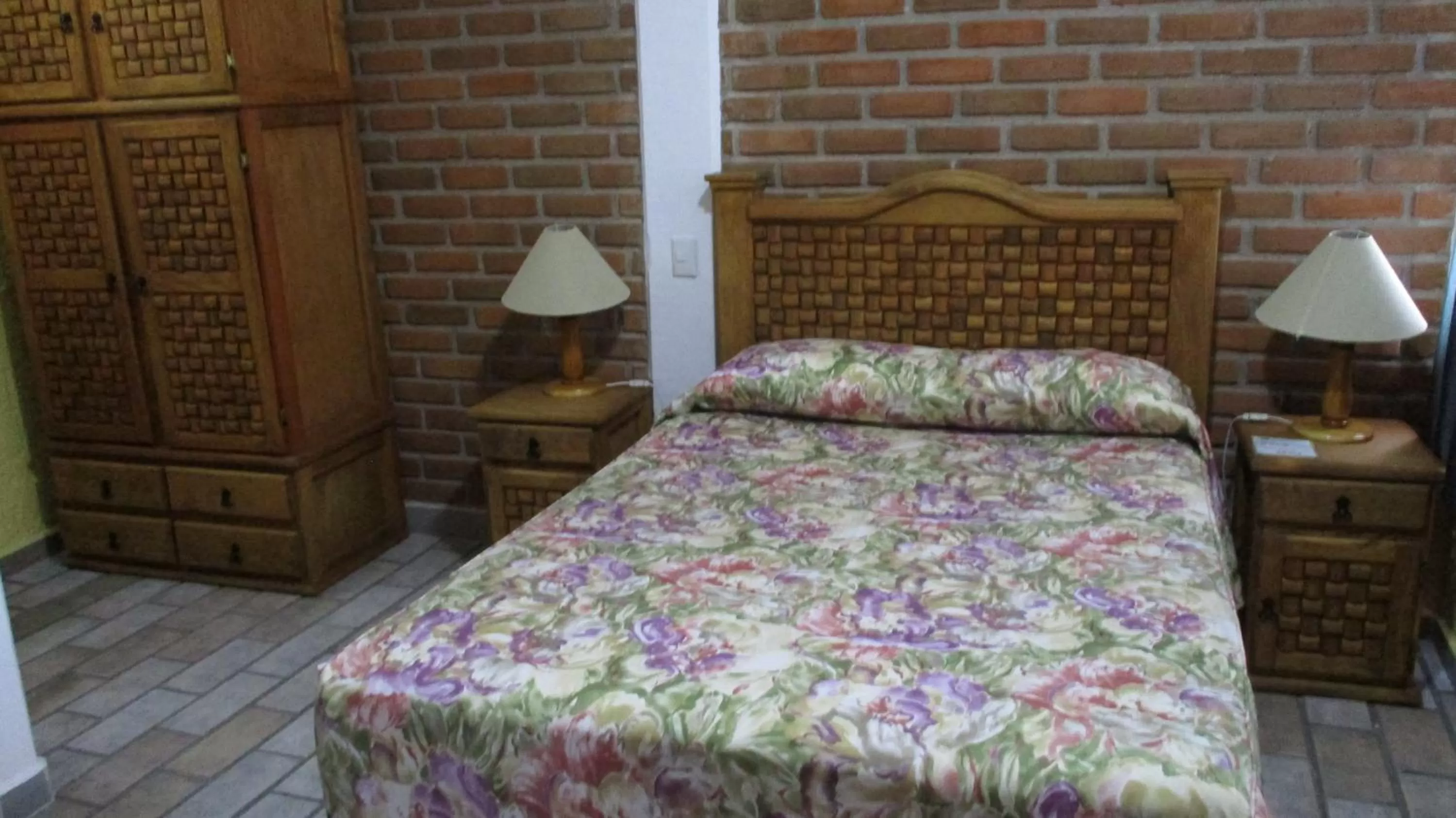 Bedroom, Bed in Hotel Villa Monarca Inn