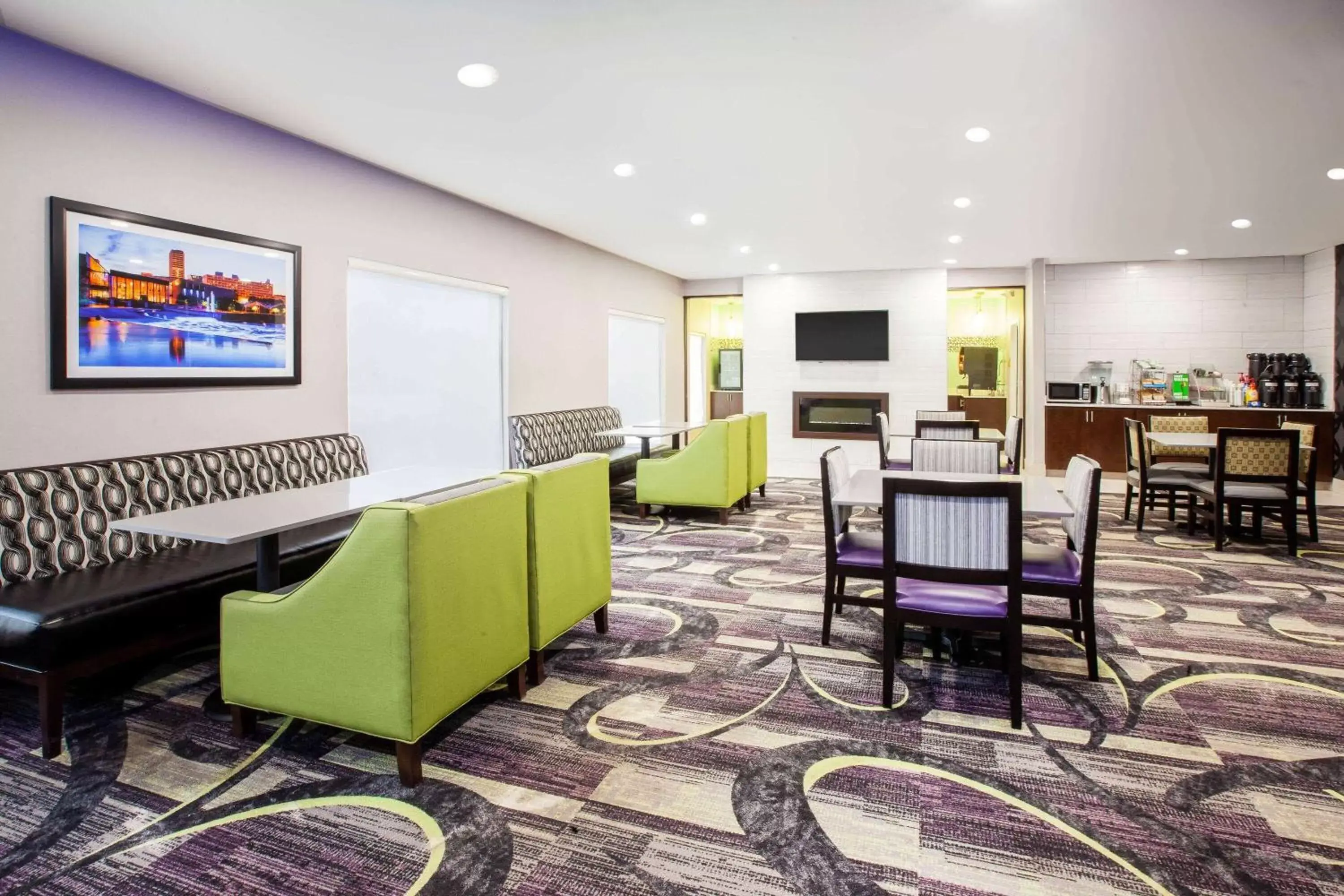 Restaurant/Places to Eat in La Quinta Inn and Suites by Wyndham Elkhart