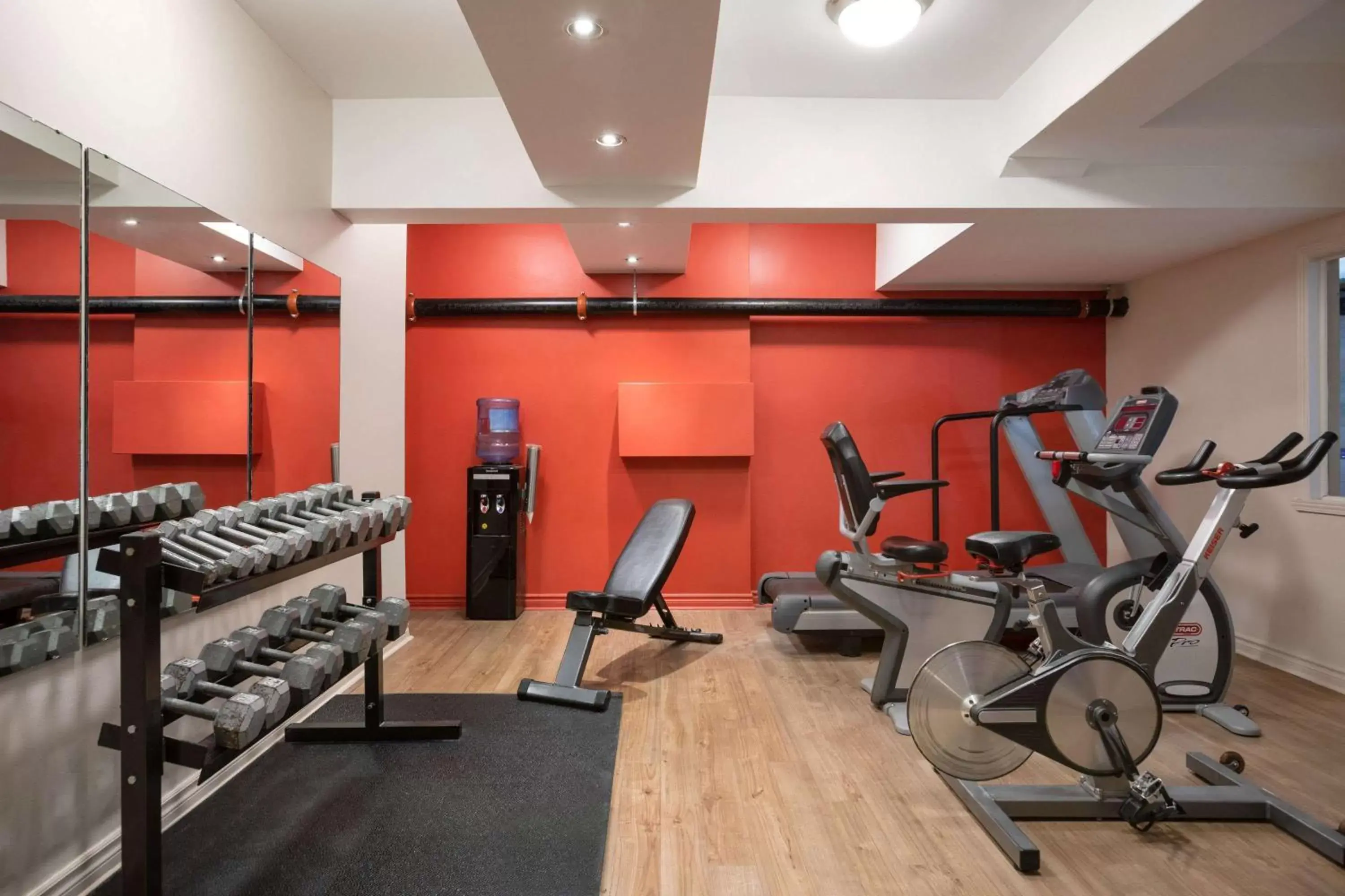 Fitness centre/facilities, Fitness Center/Facilities in Ramada Plaza by Wyndham Montreal