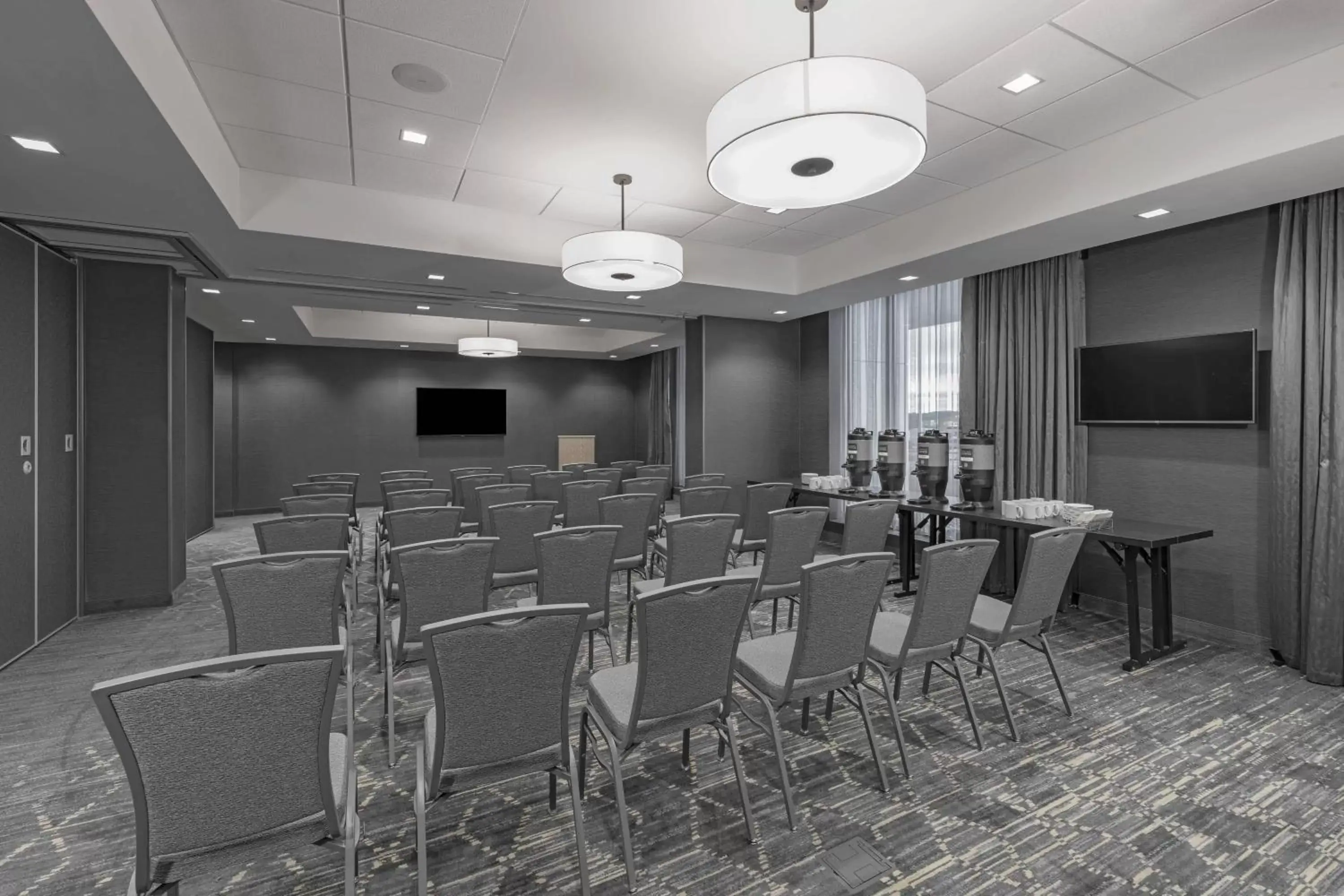 Meeting/conference room in Courtyard by Marriott Halifax Dartmouth