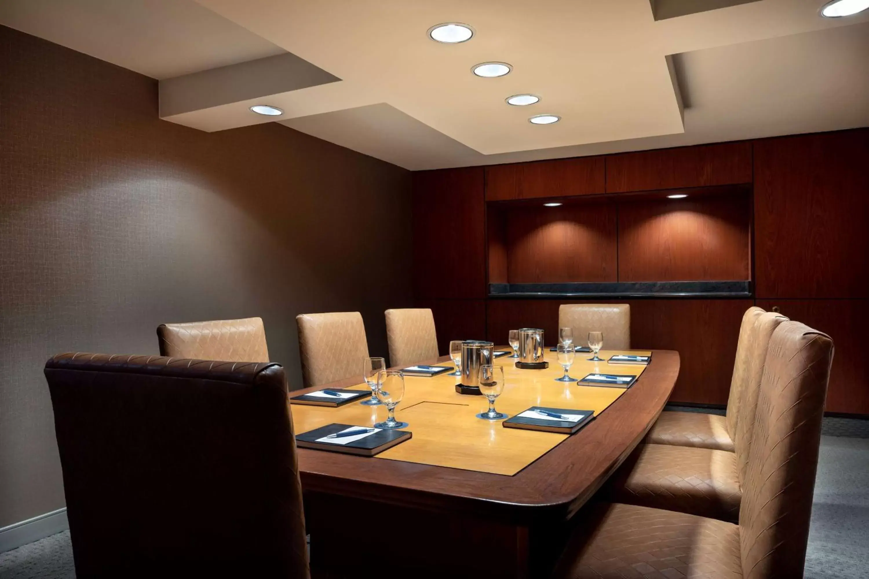 Meeting/conference room in Wyndham Phoenix Airport - Tempe
