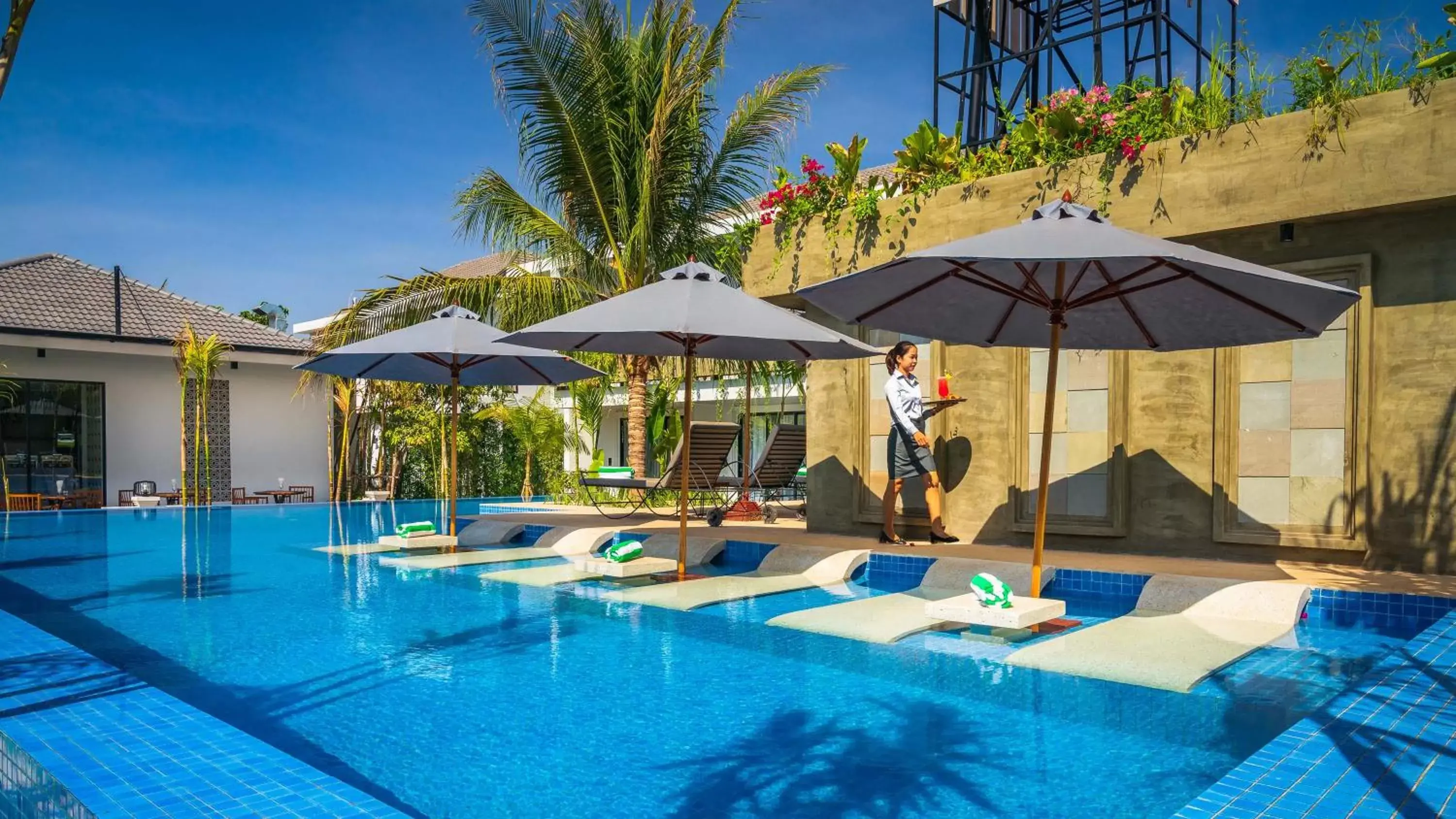 Swimming Pool in Grand Venus La Residence