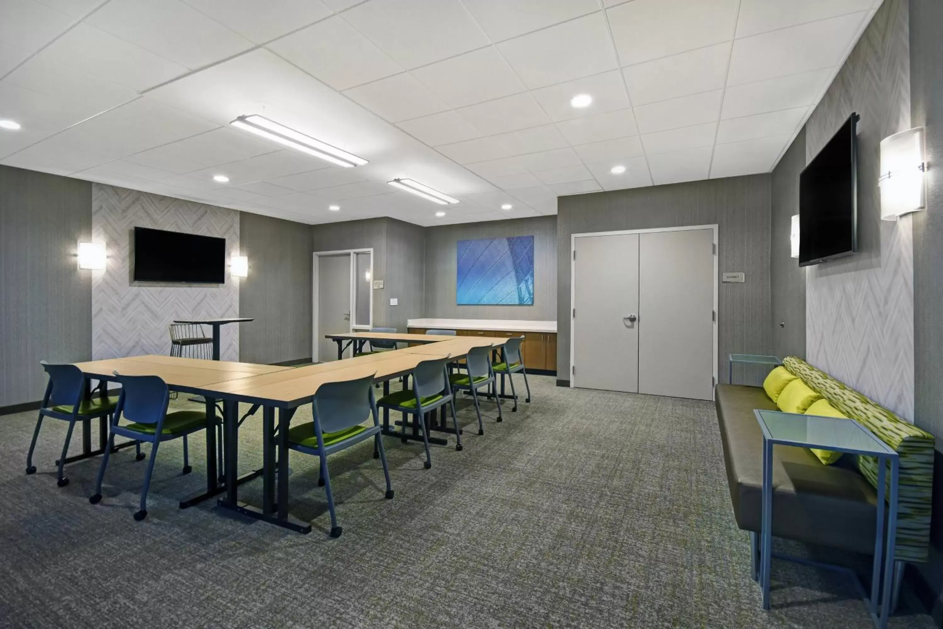 Meeting/conference room in SpringHill Suites by Marriott St. Paul Arden Hills