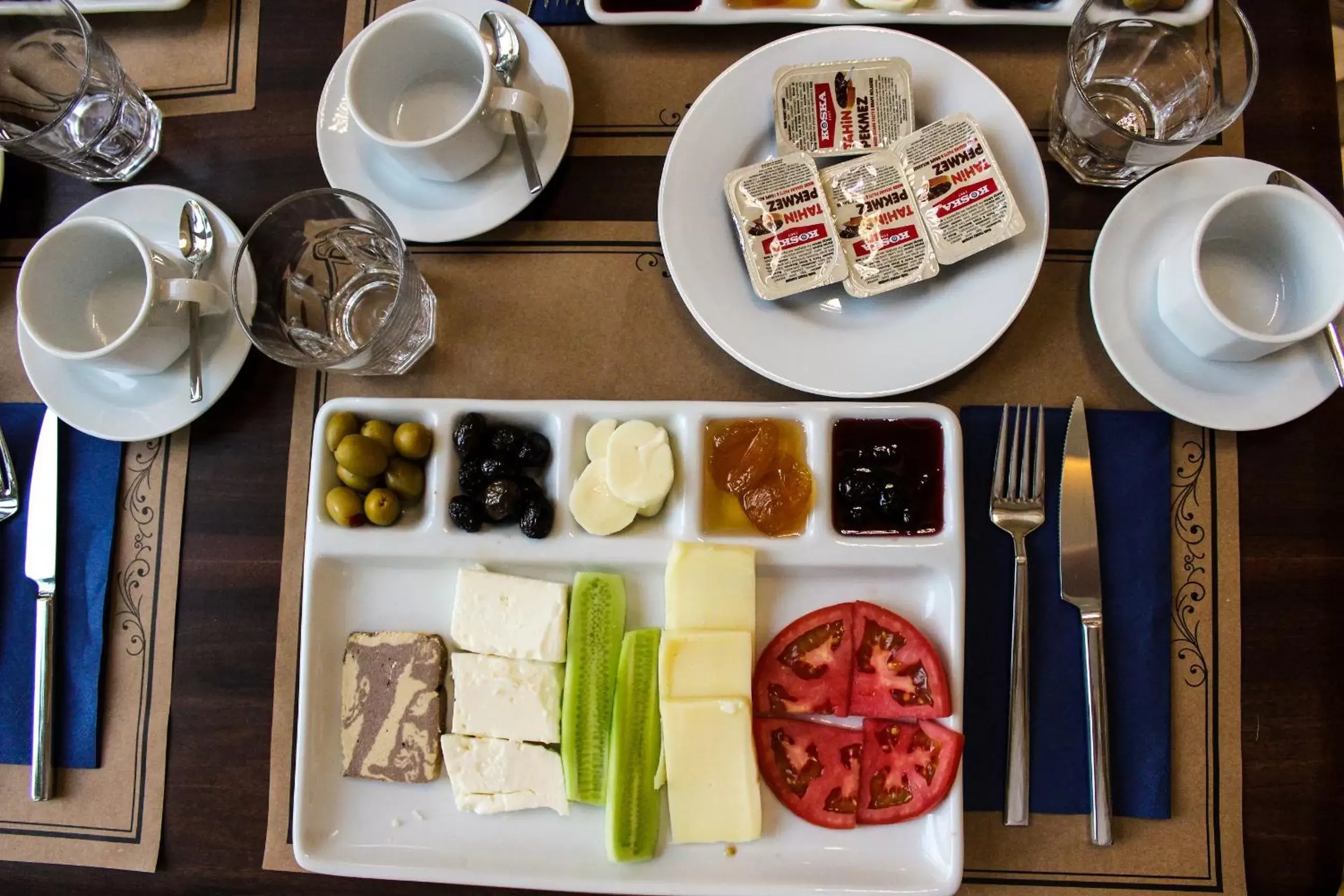 Buffet breakfast in Grand Bursa Hotel