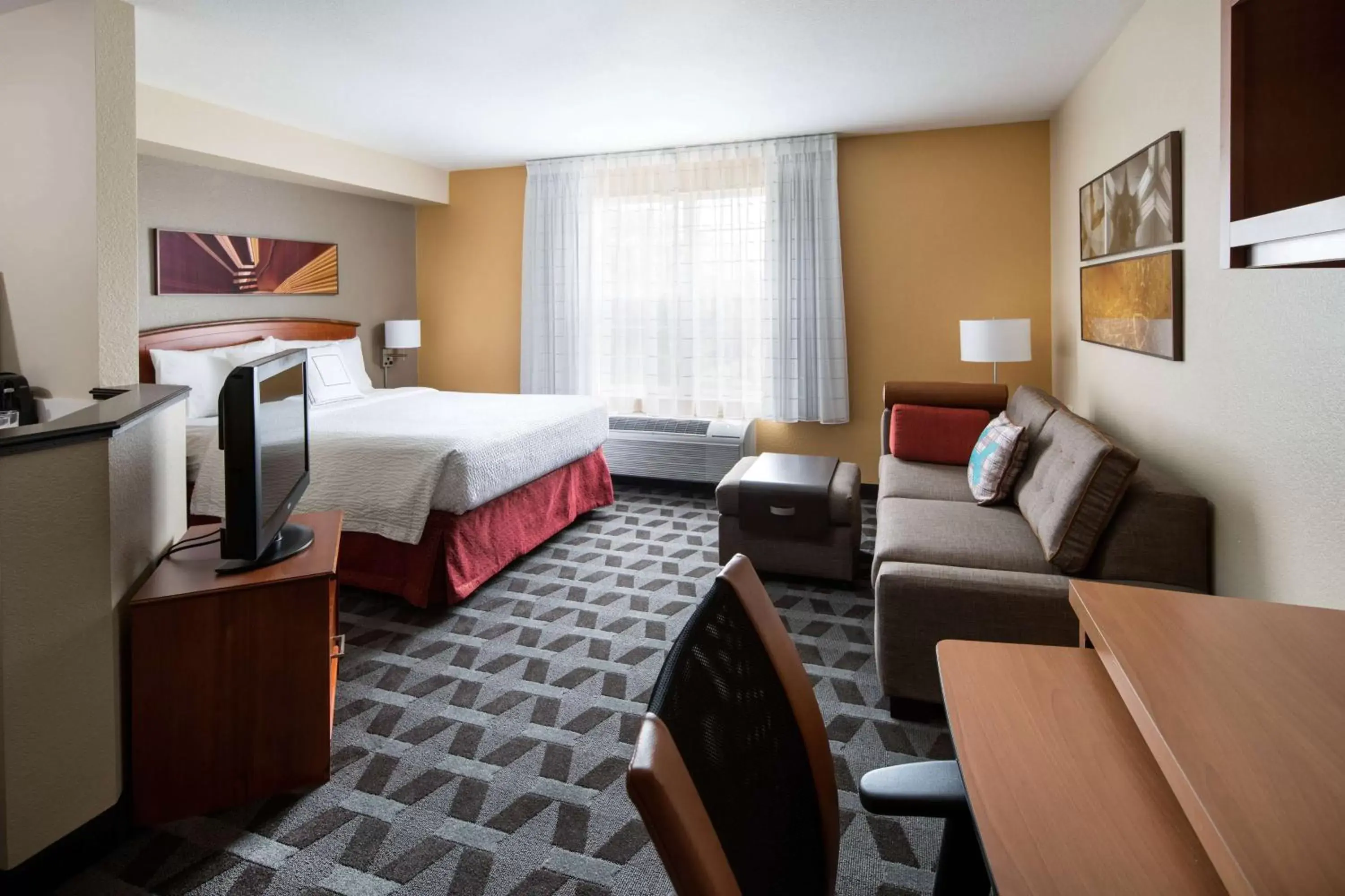 Photo of the whole room in Sonesta Simply Suites Seattle Renton