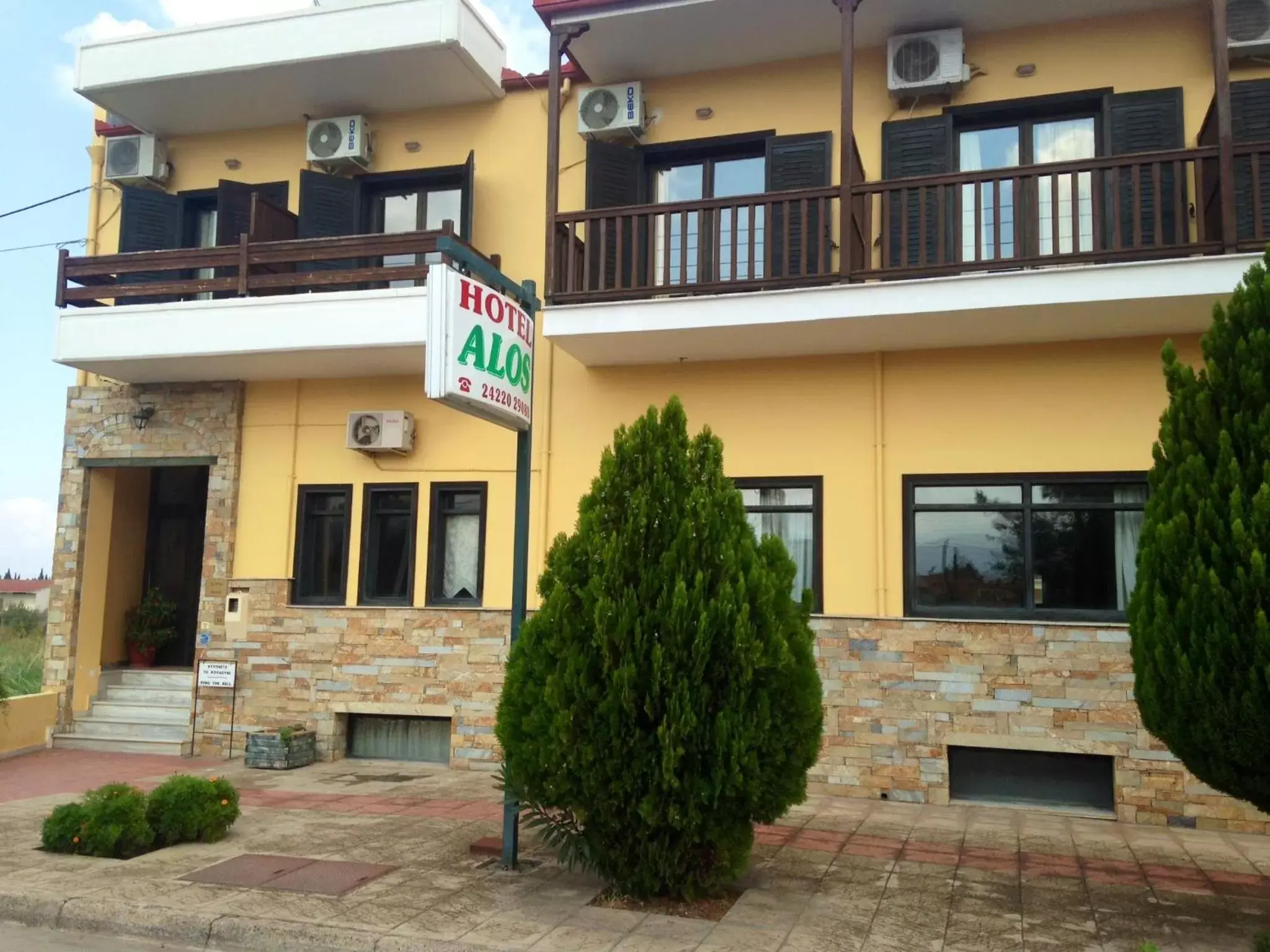 Property Building in Hotel Alos