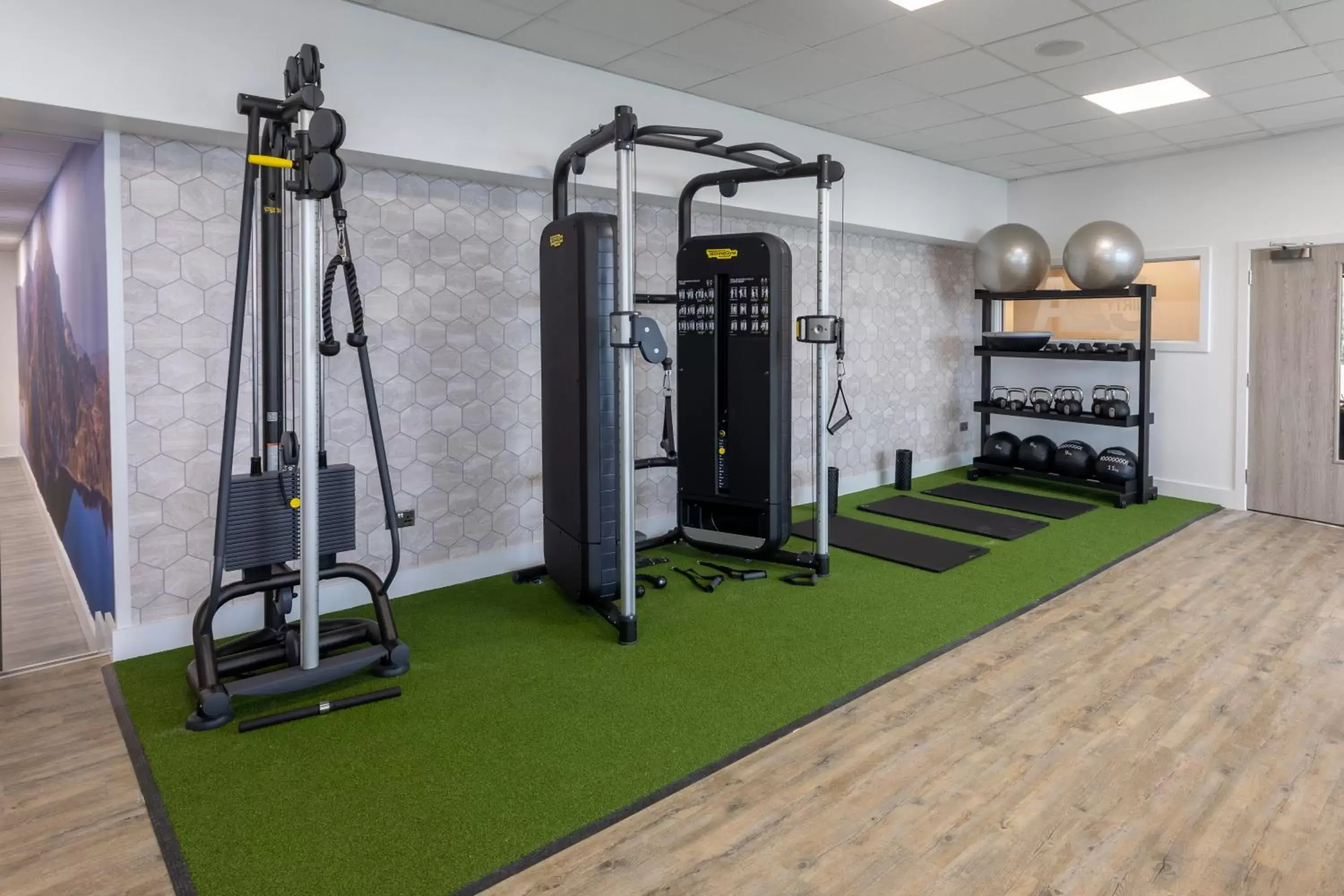 Fitness centre/facilities, Fitness Center/Facilities in Springfield Hotel & Restaurant