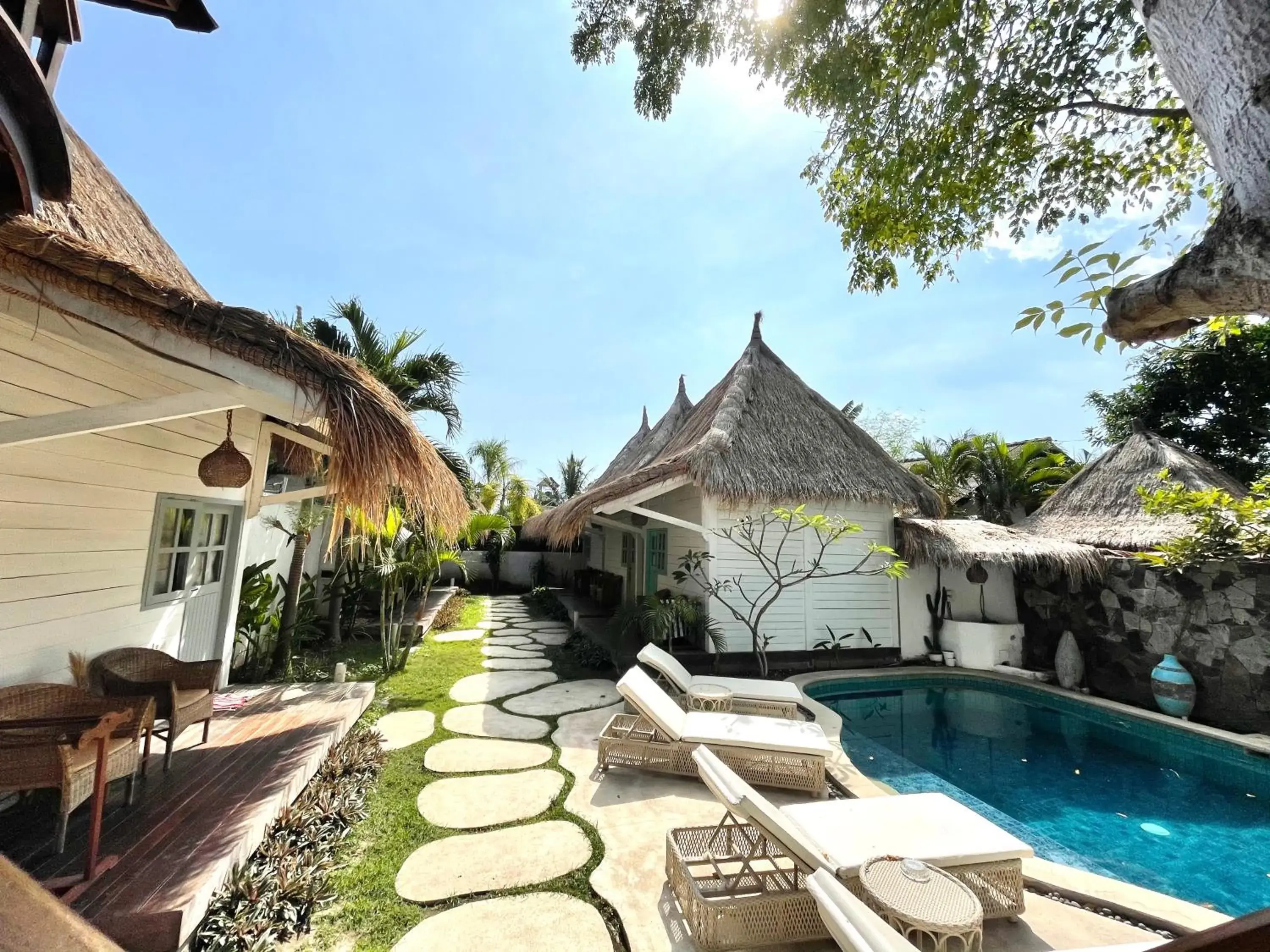 Property building, Swimming Pool in Gili Breeze Tropical Bungalows