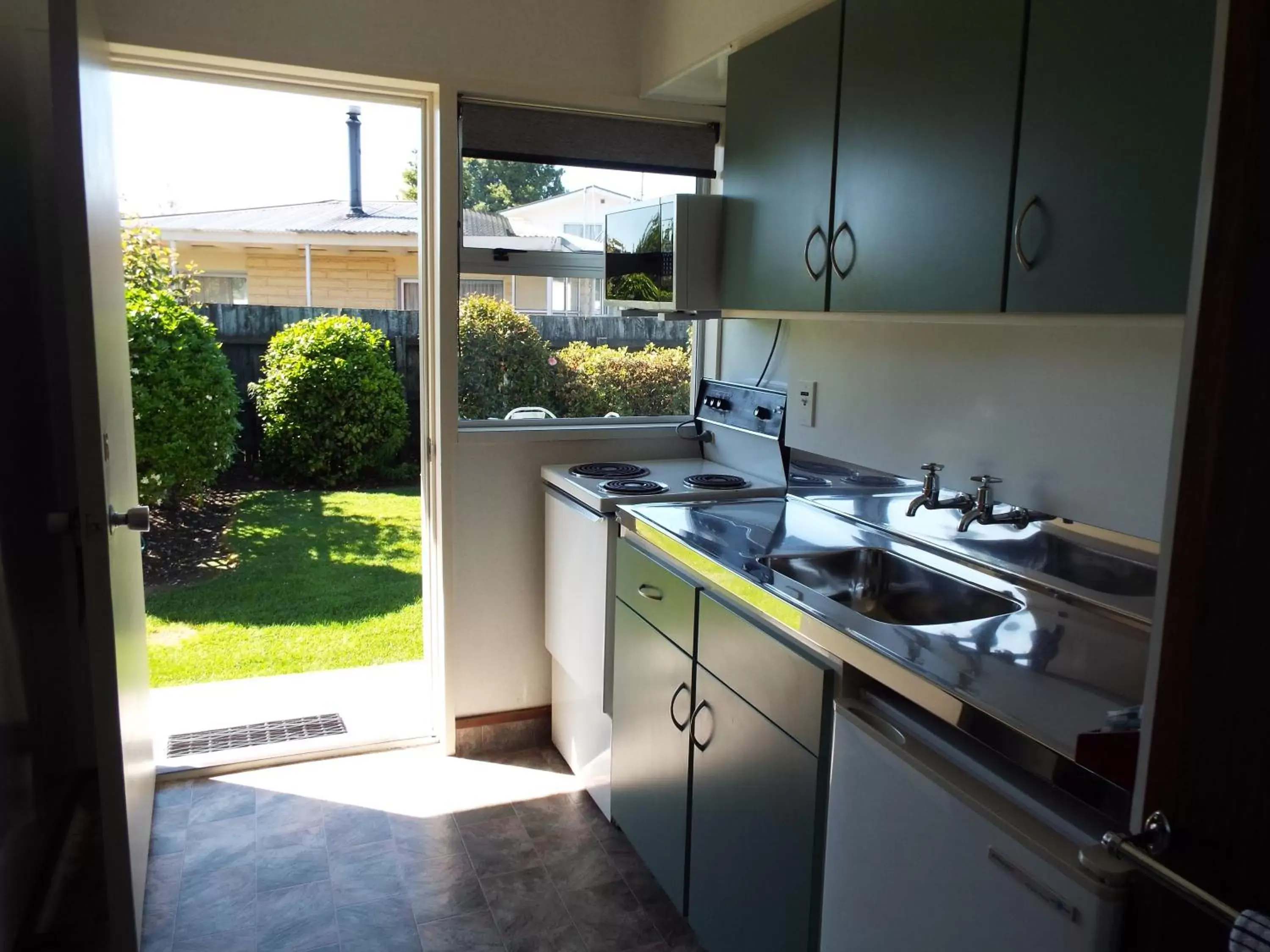 Kitchen or kitchenette, Kitchen/Kitchenette in Andorra Motel