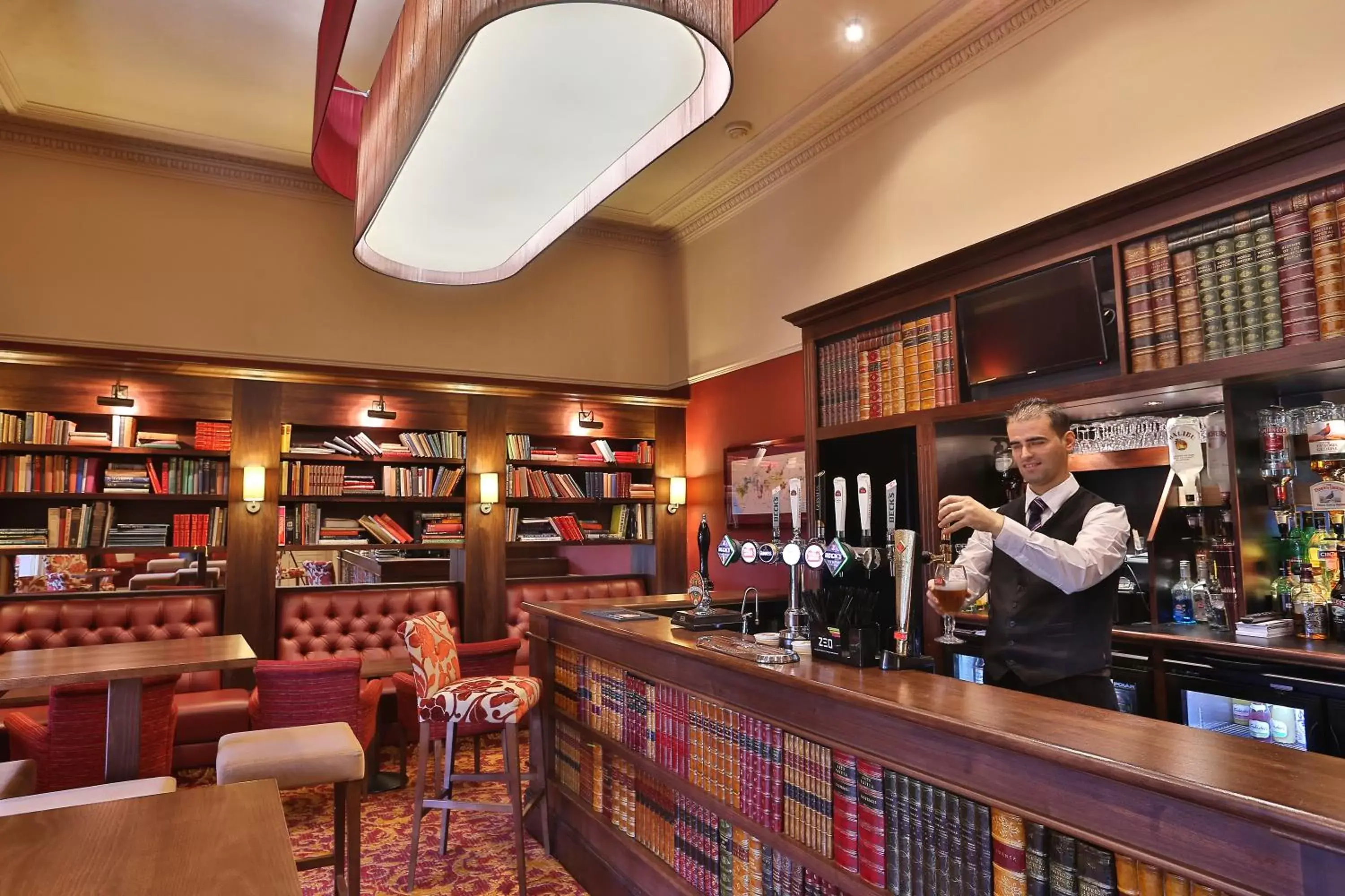 Lounge or bar, Lounge/Bar in Reigate Manor Hotel