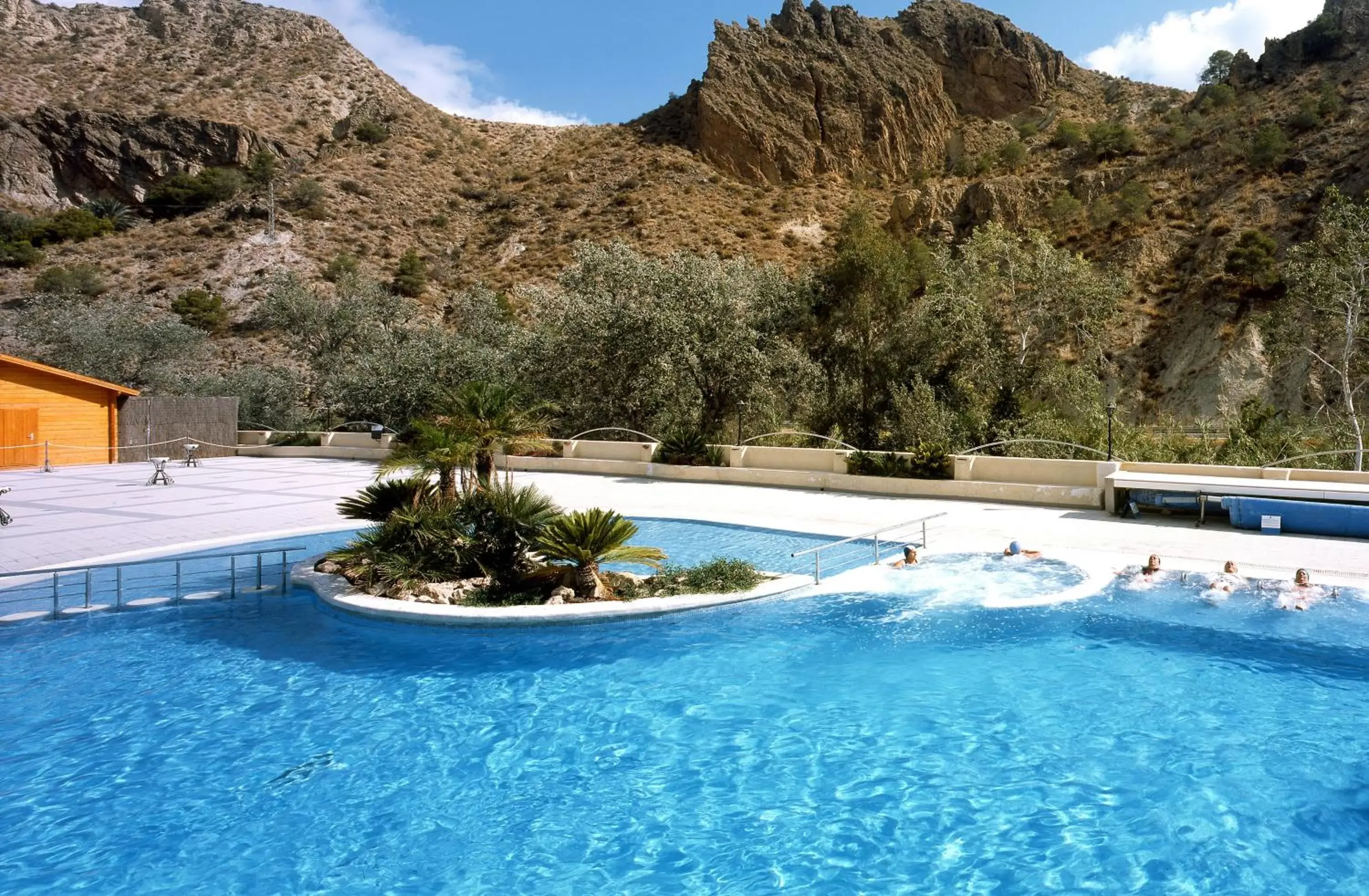 Spa and wellness centre/facilities, Swimming Pool in Balneario de Archena - Hotel Levante