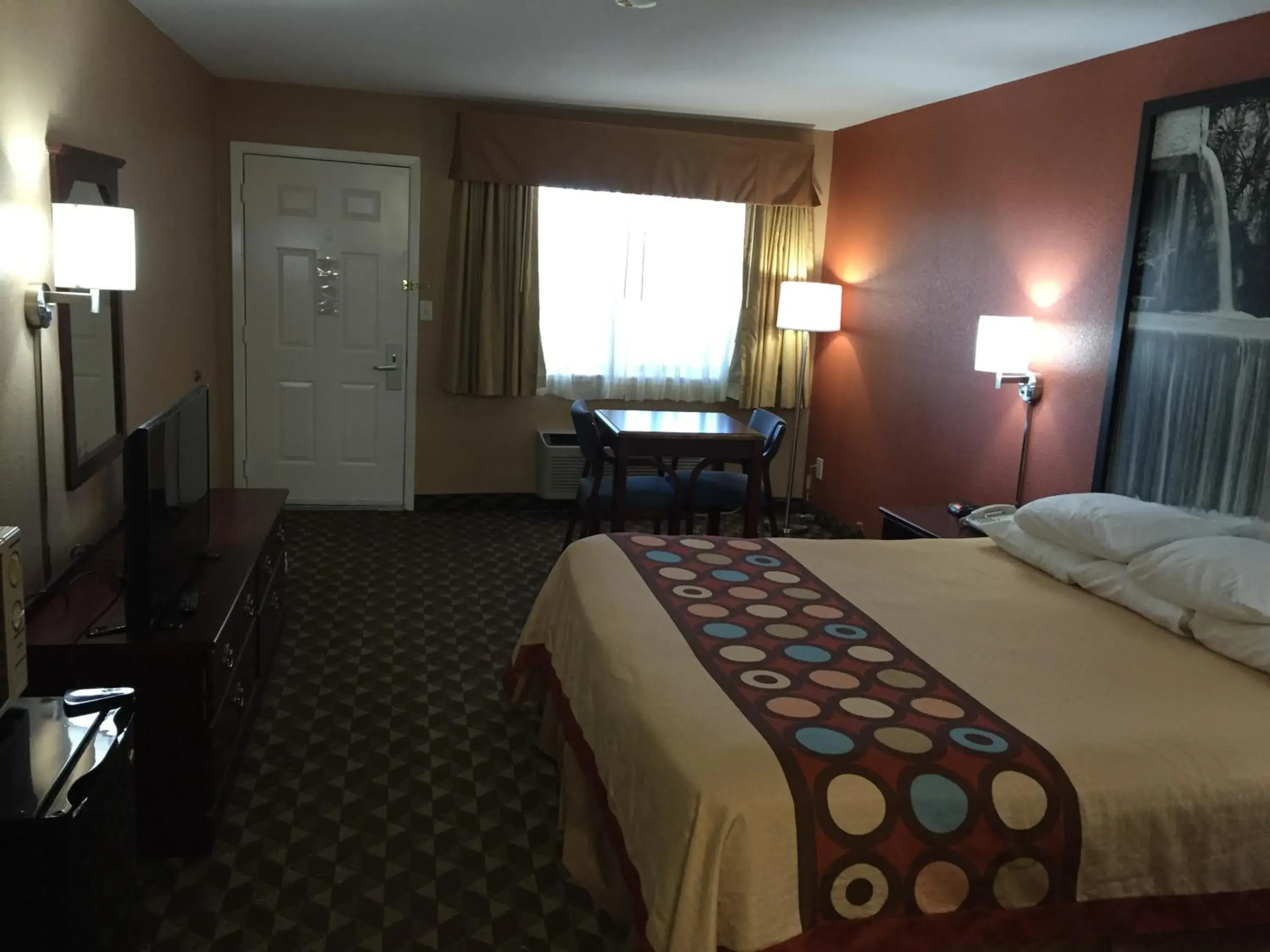 Day, Bed in Super 8 by Wyndham Bastrop TX Day, Bed in Super 8 by Wyndham Bastrop TX