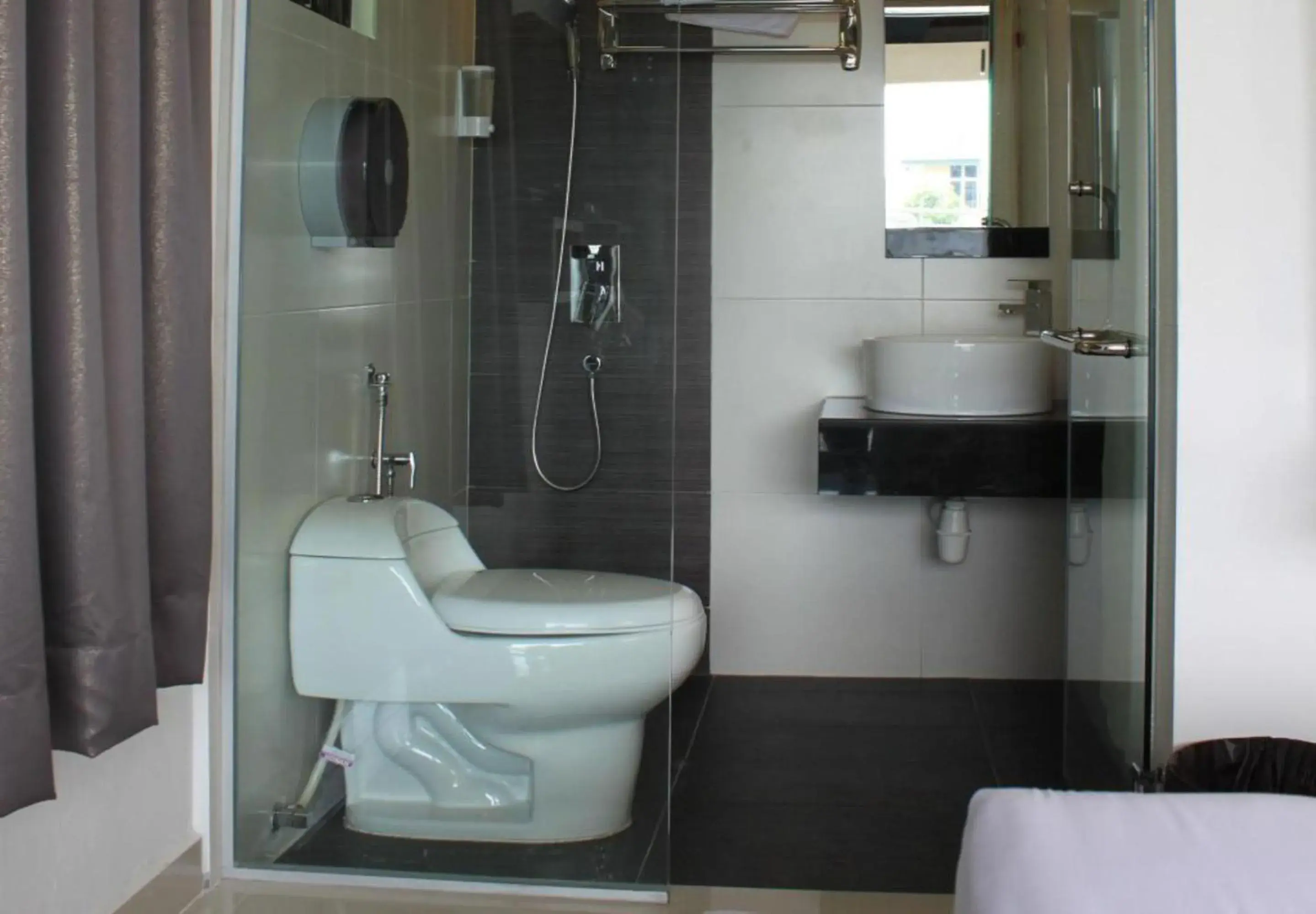 Bathroom in Time Hotel Seremban