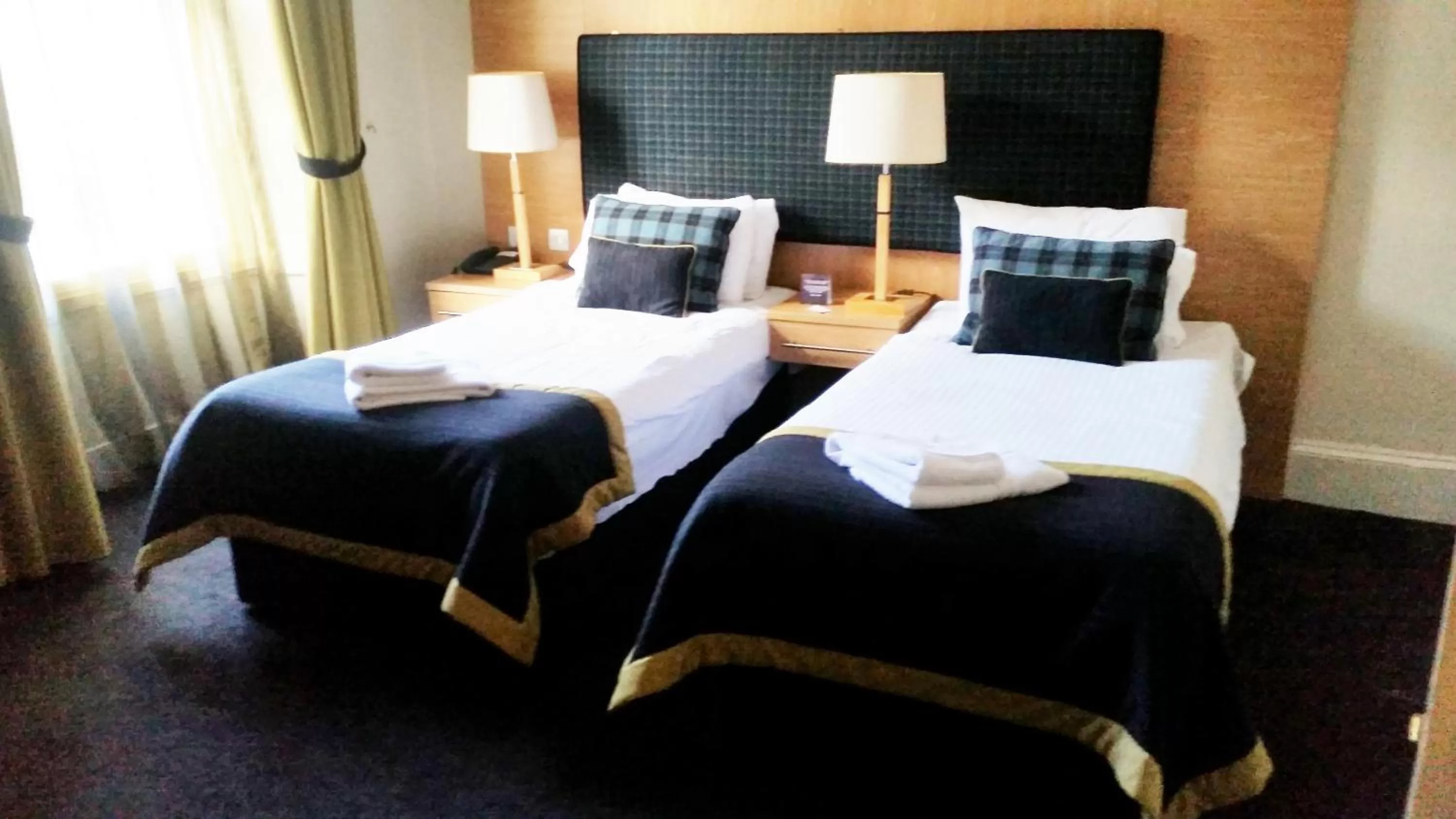 Bedroom, Bed in Northern Hotel