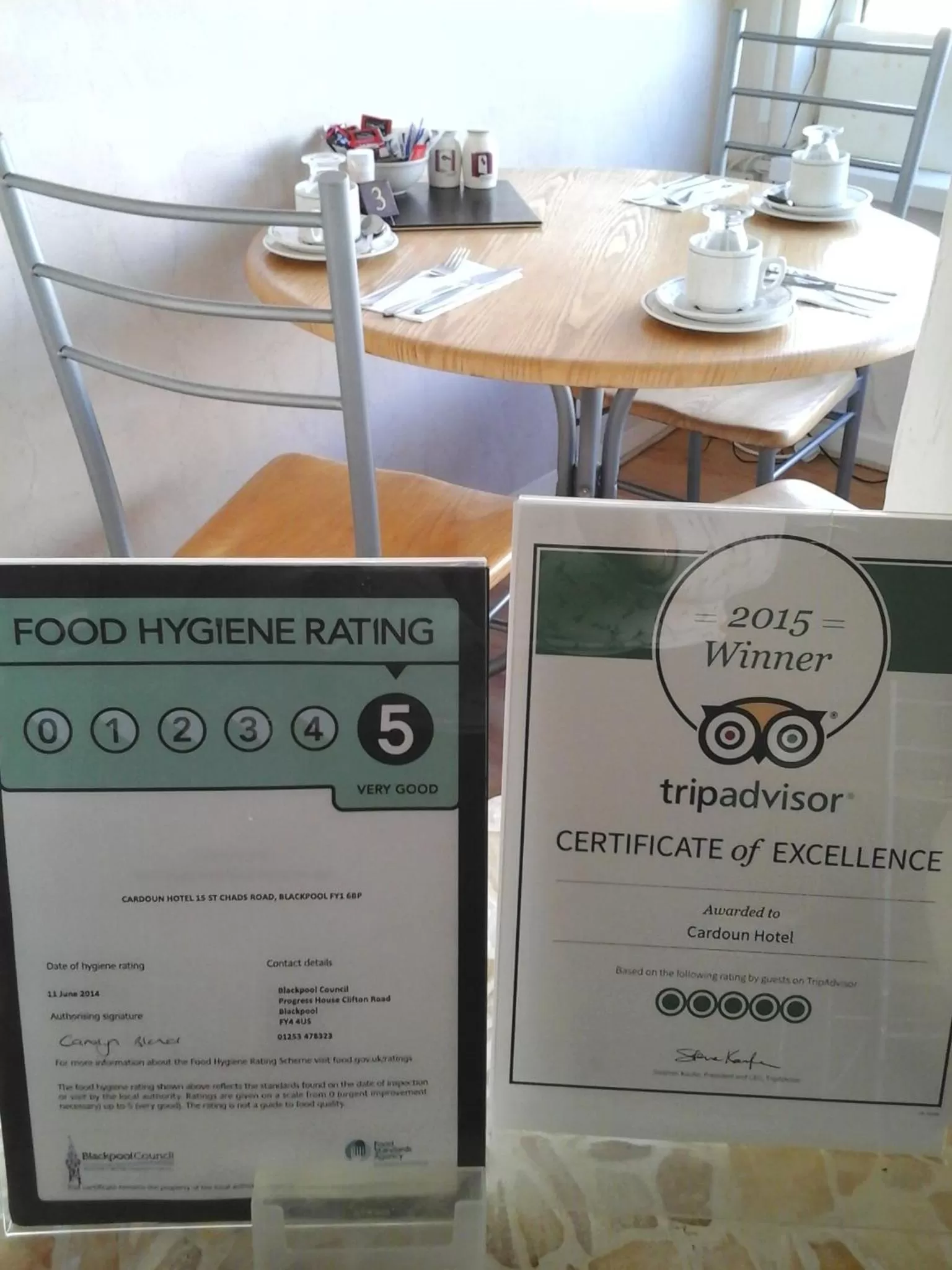 Restaurant/places to eat in The Cardoun