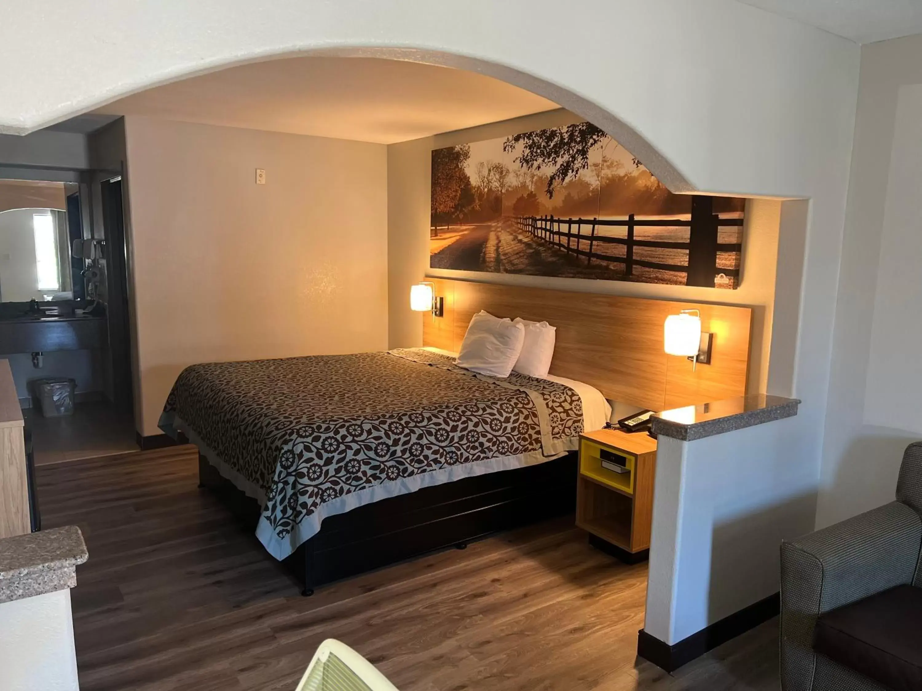Bedroom, Bed in Days Inn & Suites by Wyndham Opelousas