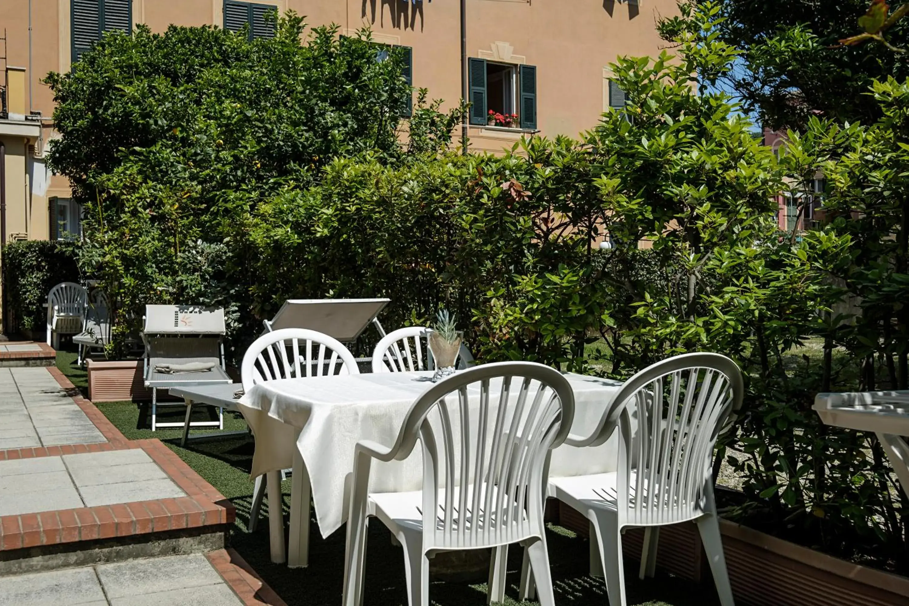 Apartment with Garden View - single occupancy in Hotel Due Mari Apartment with Garden View - single occupancy in Hotel Due Mari