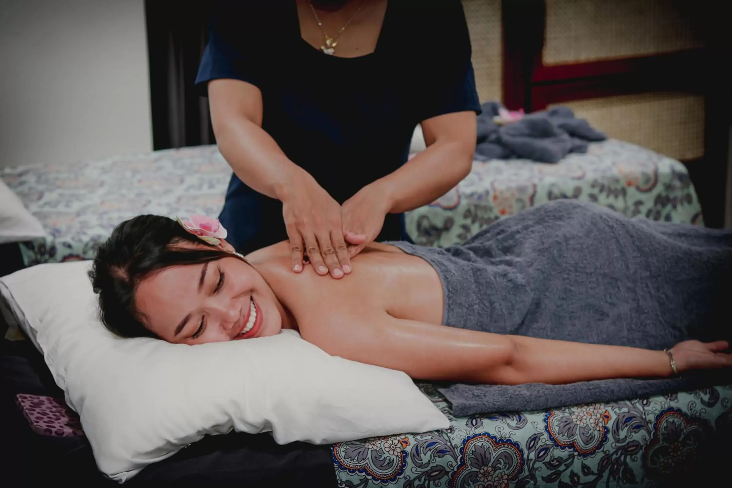 Massage in Mettavary Hotel