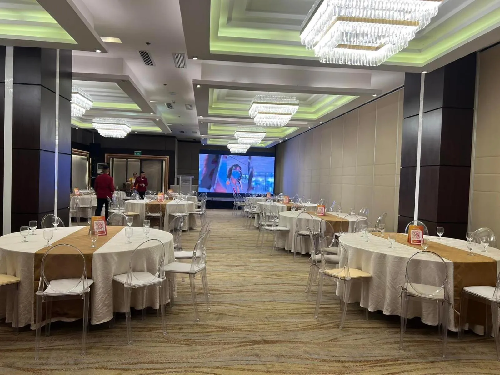 Garden in Best Western Plus Metro Clark