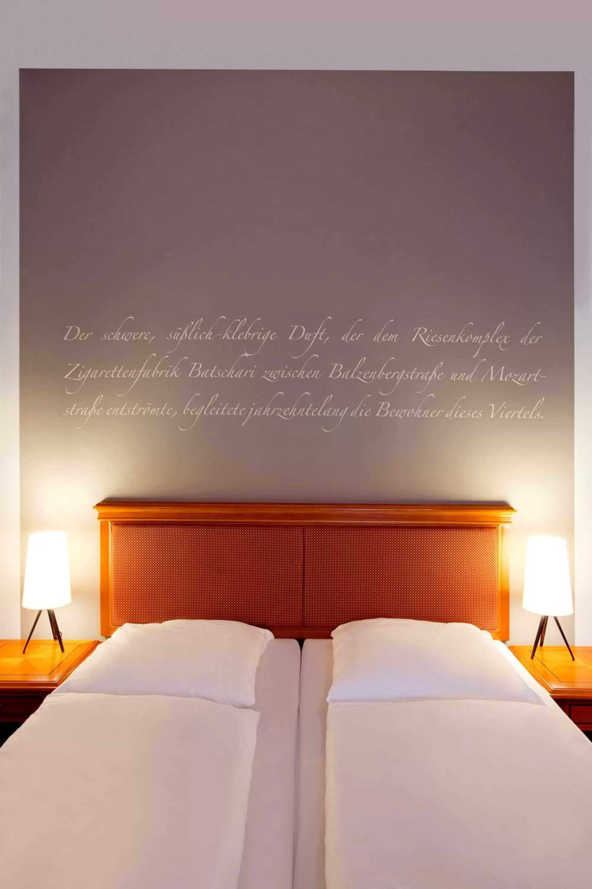 Bed in Batschari Palais Baden-Baden